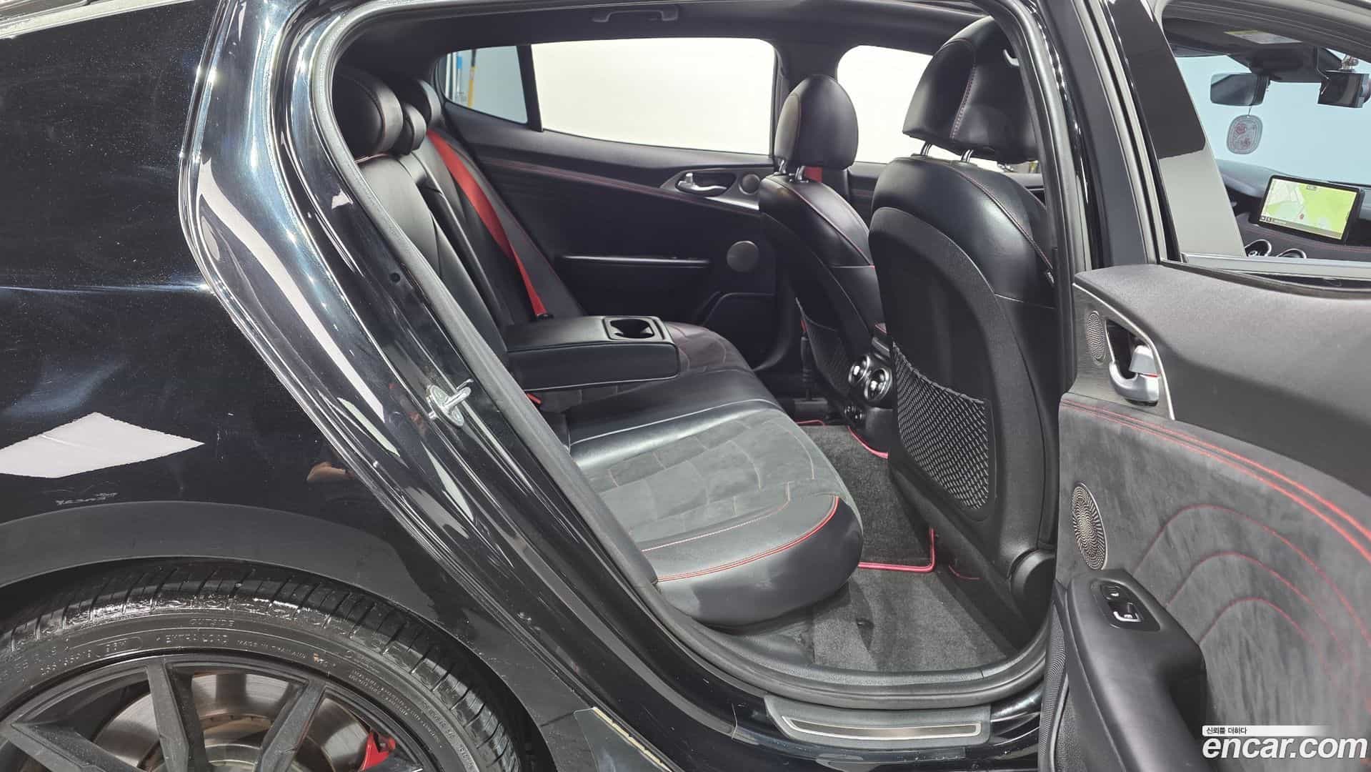 Stinger Kia 2022.5-OPTION-015