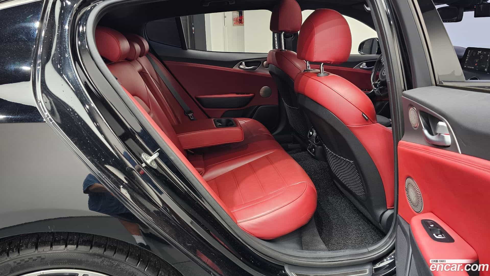 Stinger Kia 2019.3-OPTION-015