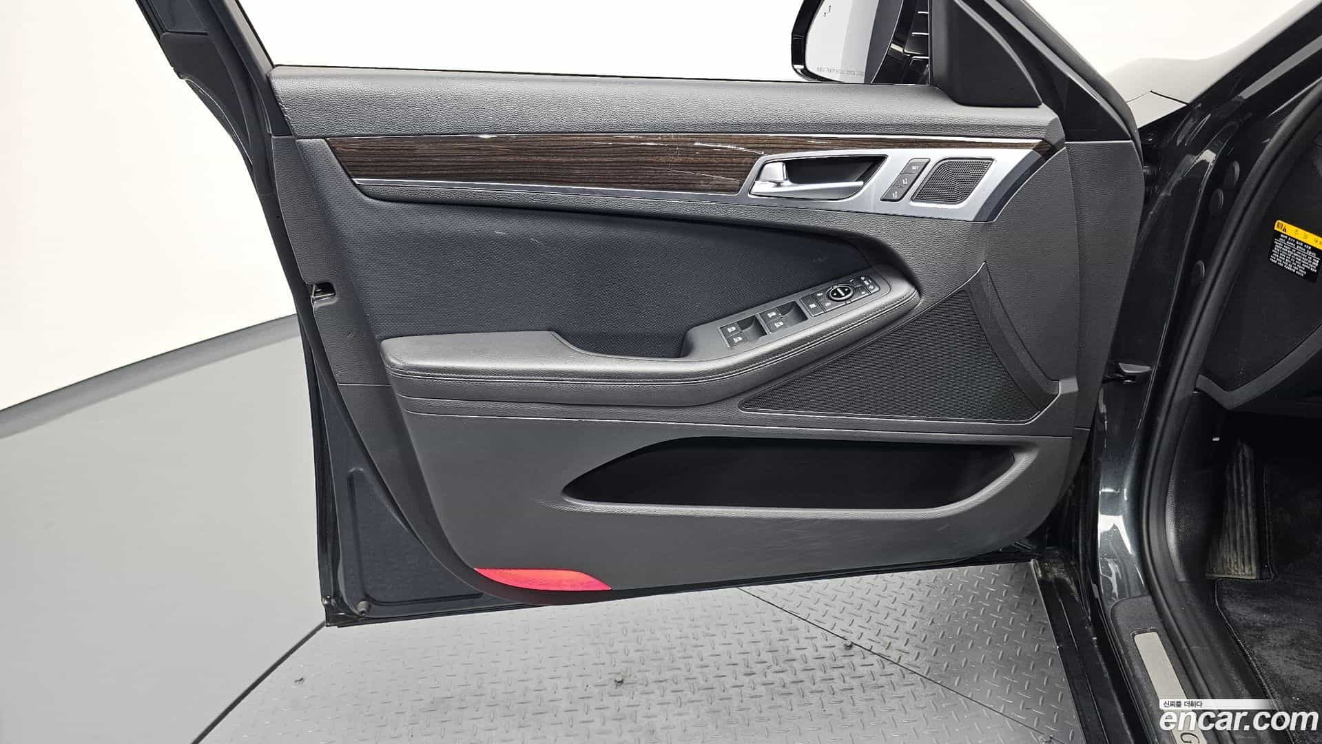 G80 Genesis 2019.11-INNER-034