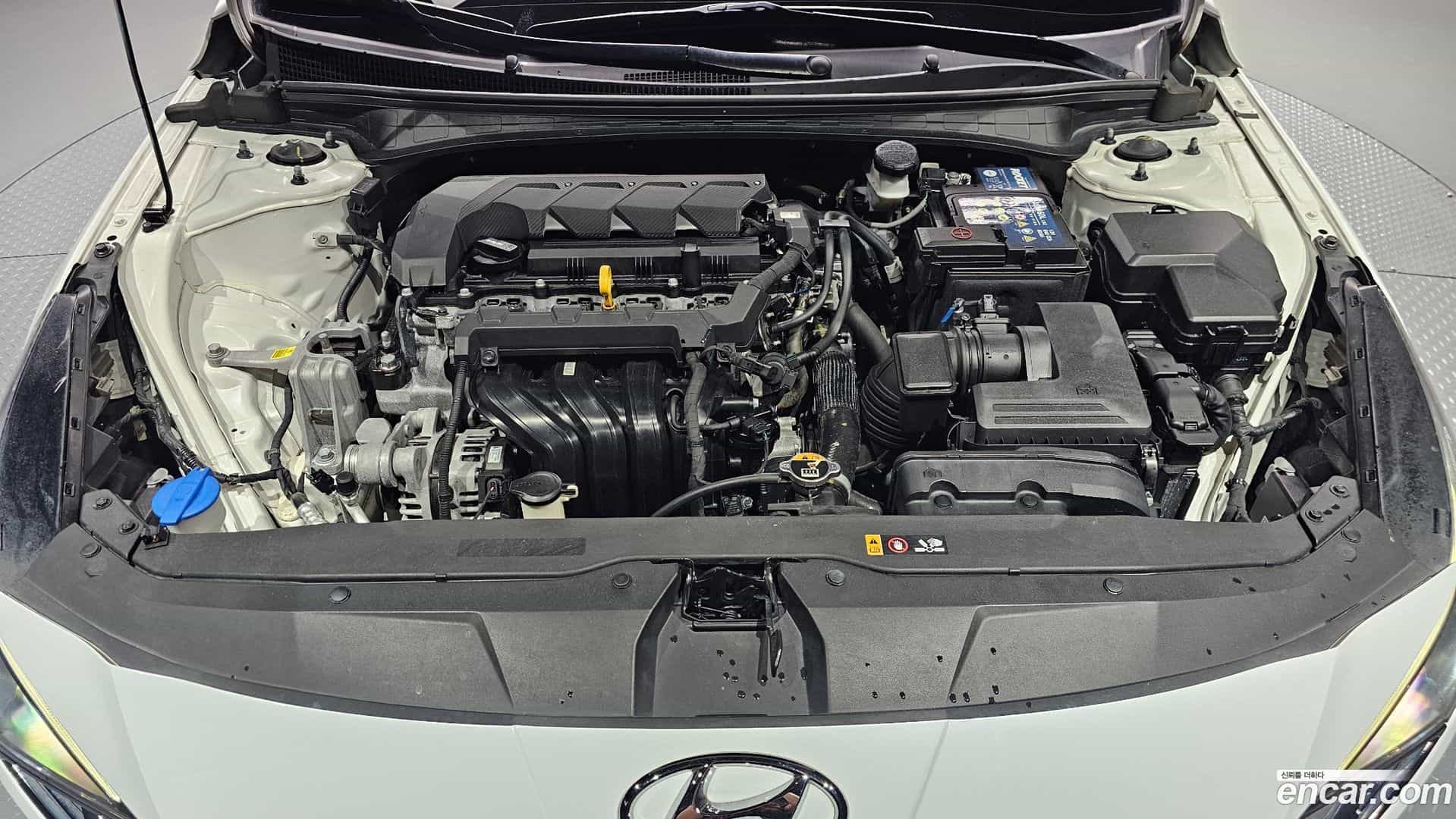 AVANTE Hyundai 2020.5-OUTER-006