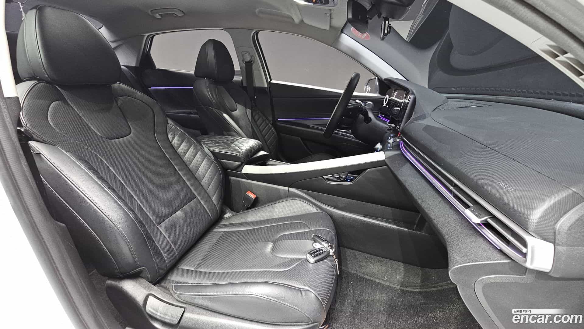 AVANTE Hyundai 2020.5-INNER-010
