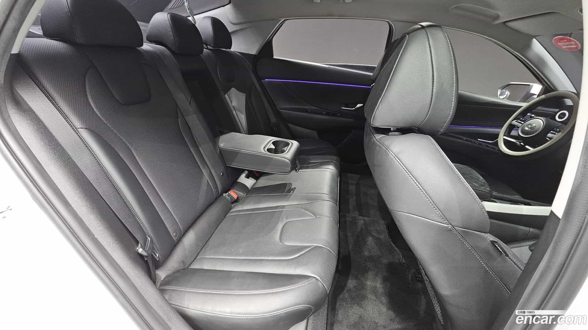 AVANTE Hyundai 2020.5-OPTION-023