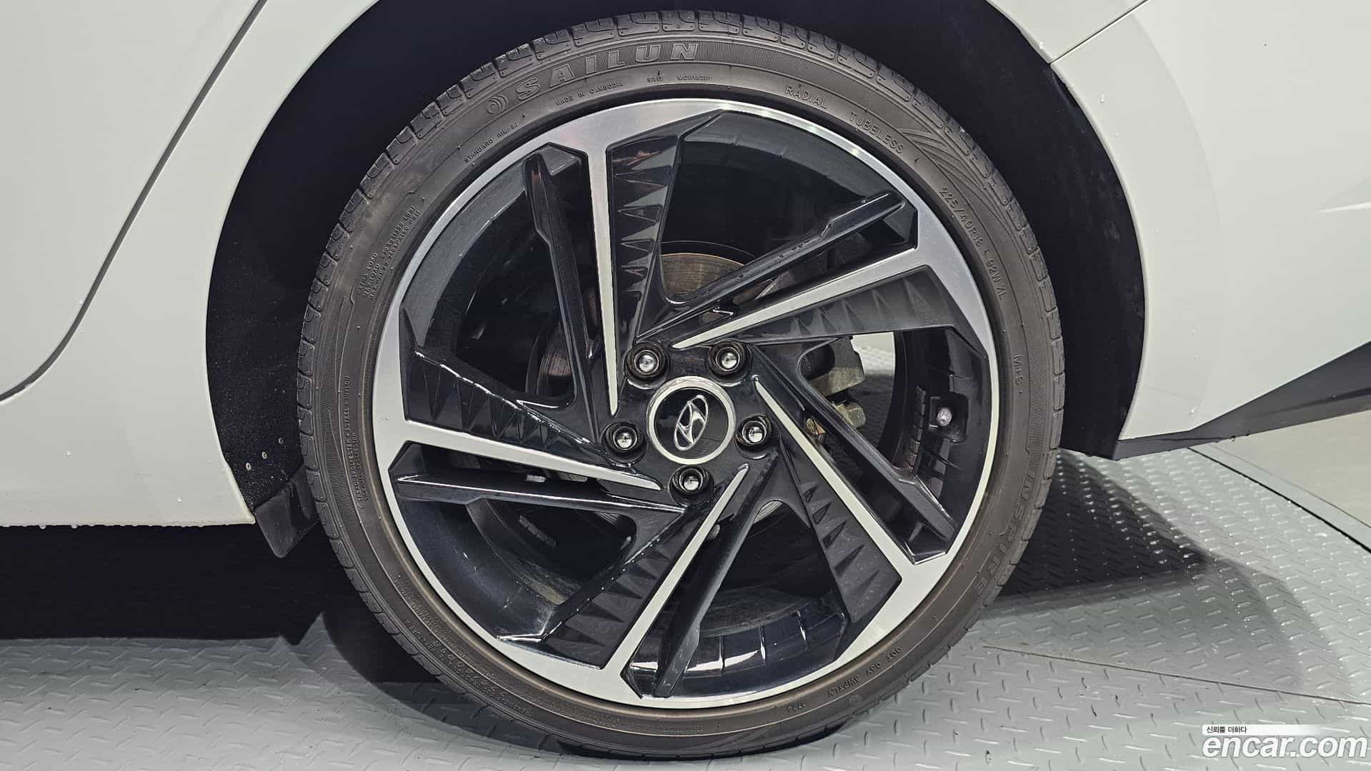 AVANTE Hyundai 2020.5-OUTER-031