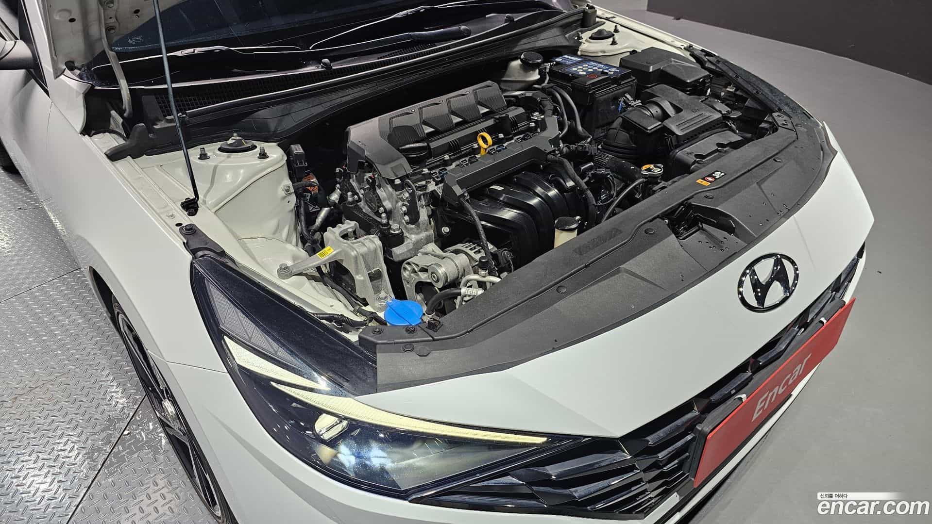 AVANTE Hyundai 2020.5-OPTION-040