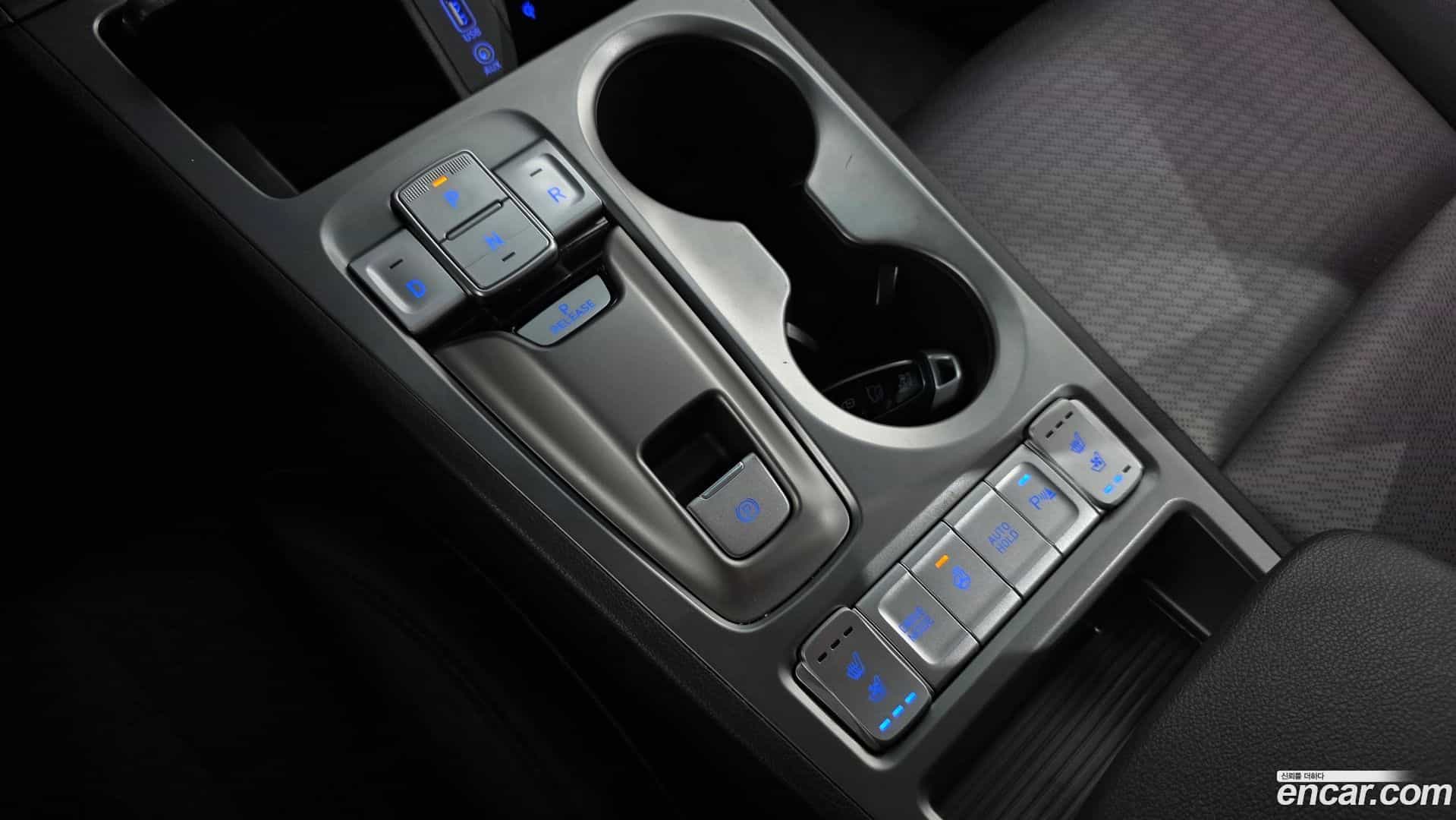 Kona Hyundai 2018.10-INNER-009