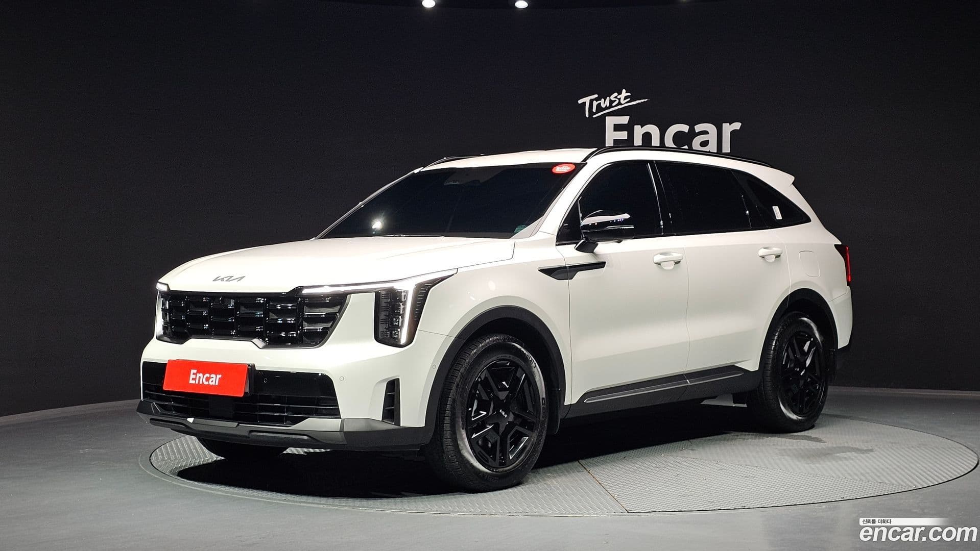 Main__Slider__Photo:Sorento Kia 2024.6-0