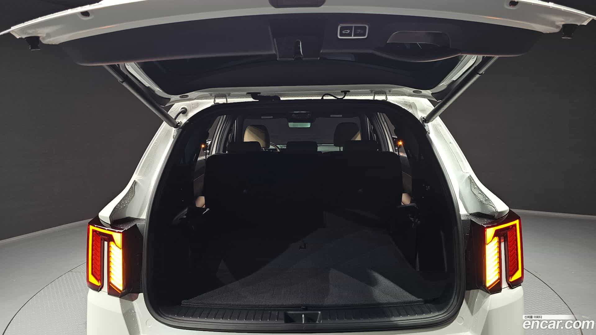 Sorento Kia 2024.6-OPTION-024