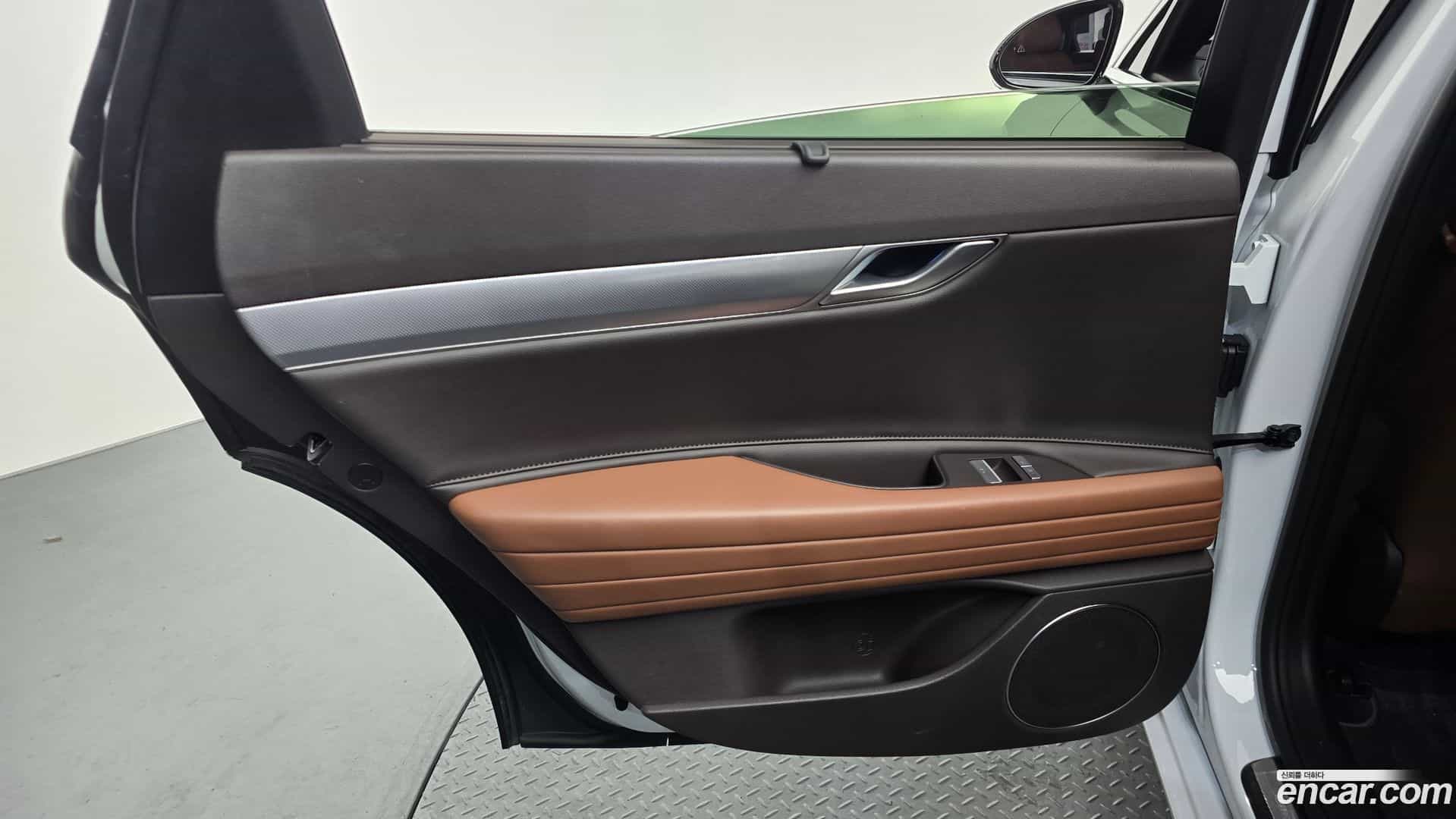 G80 Genesis 2021.9-INNER-035