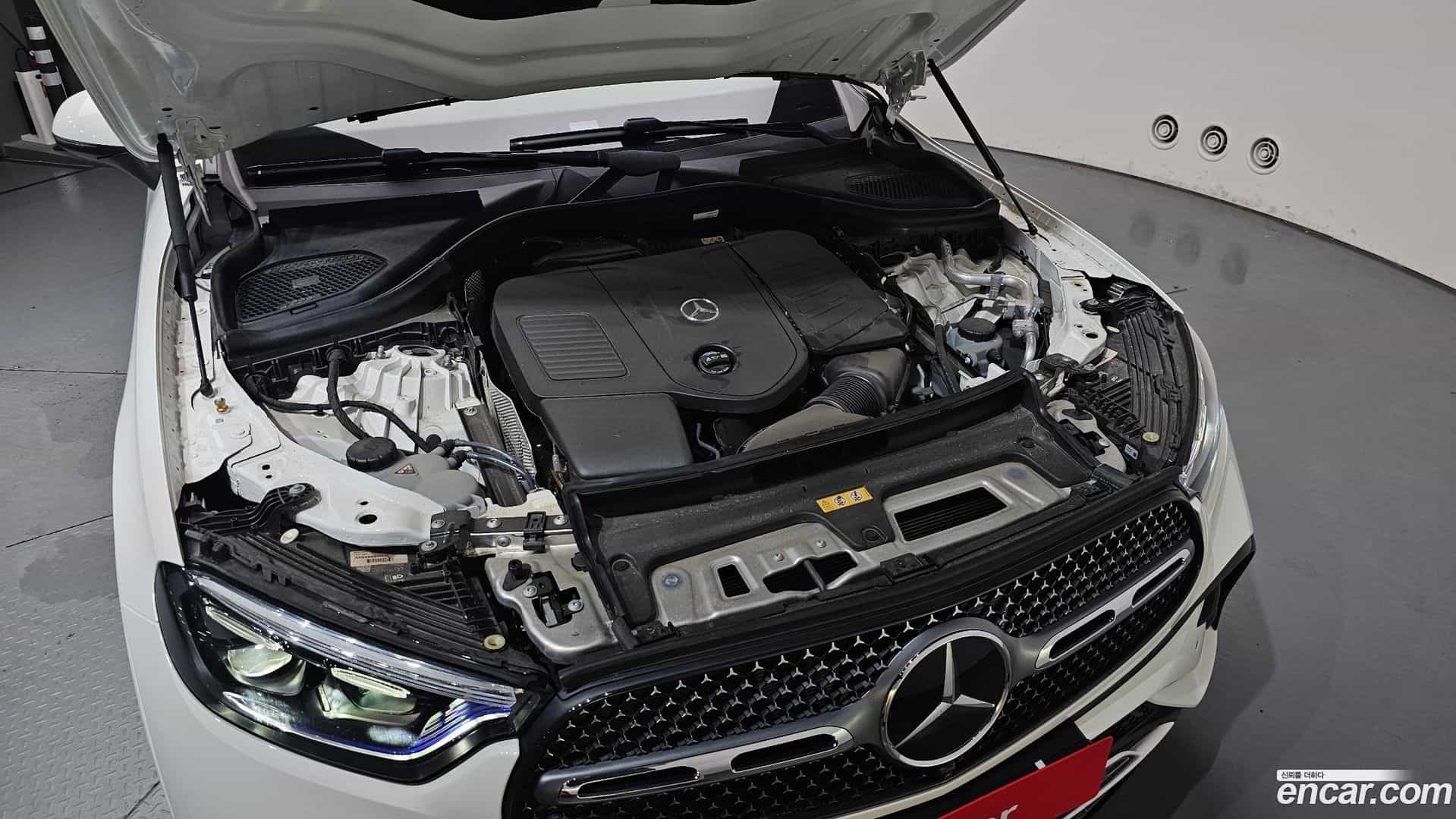 GLC-Class Mercedes-Benz 2025.8-OUTER-006