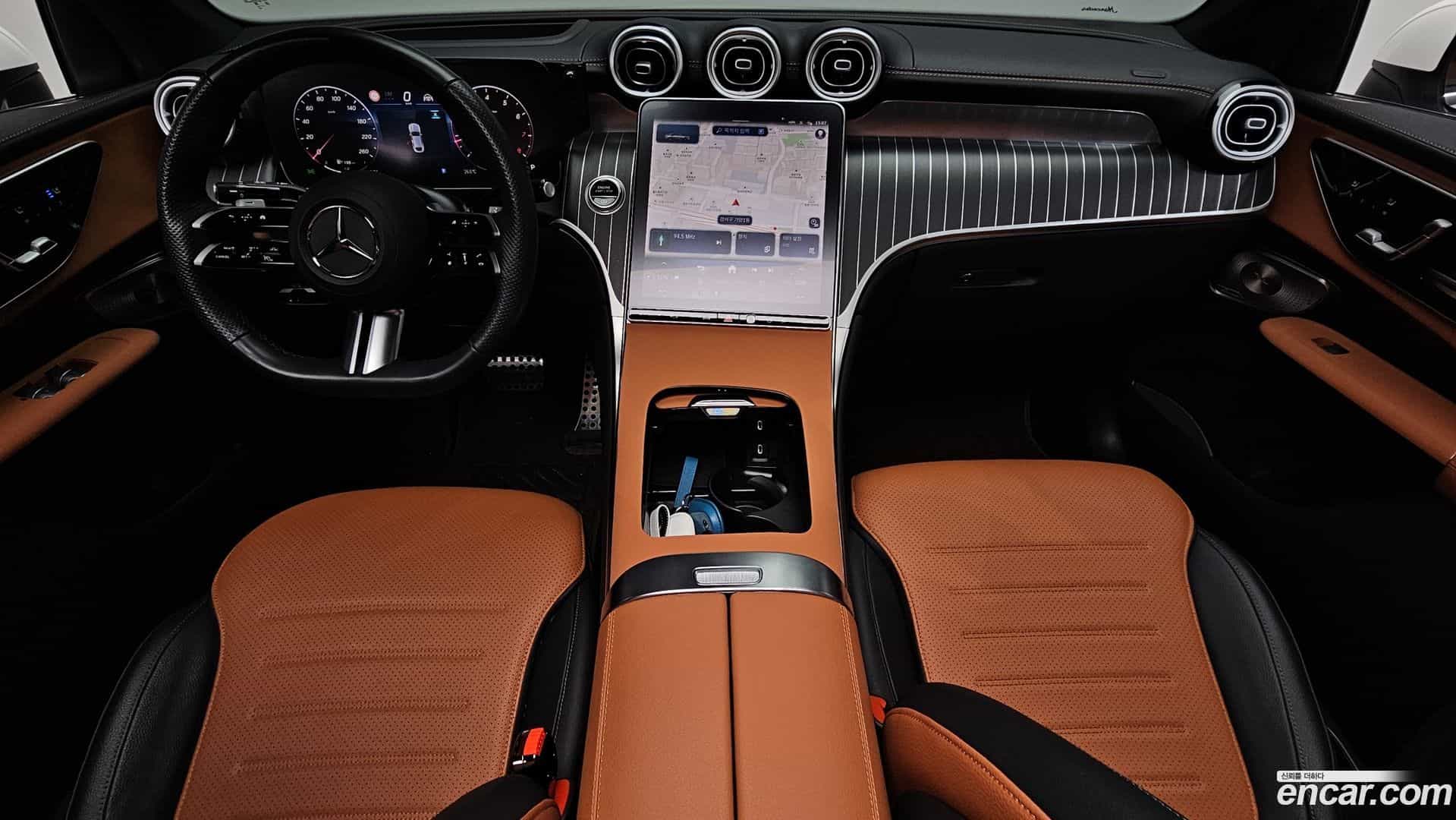 GLC-Class Mercedes-Benz 2025.8-INNER-007