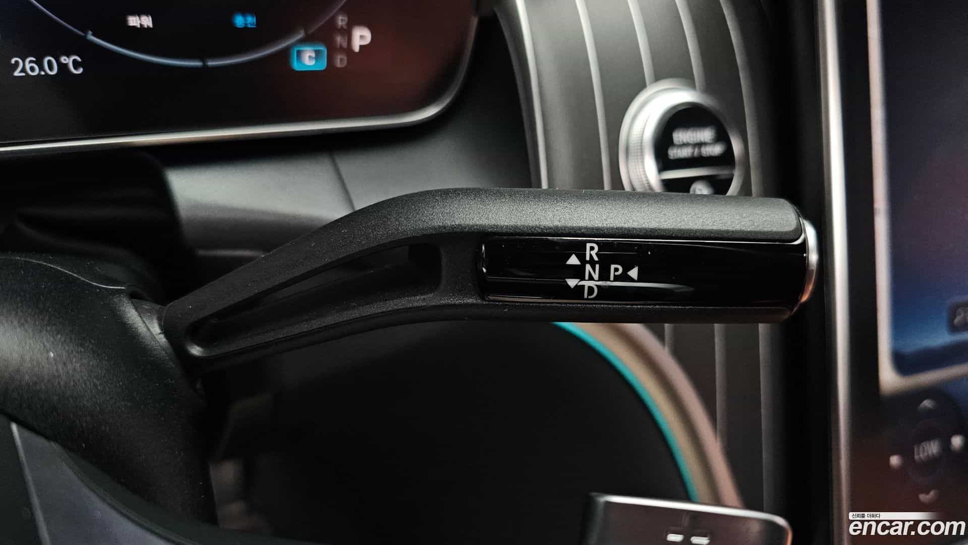 GLC-Class Mercedes-Benz 2025.8-INNER-009