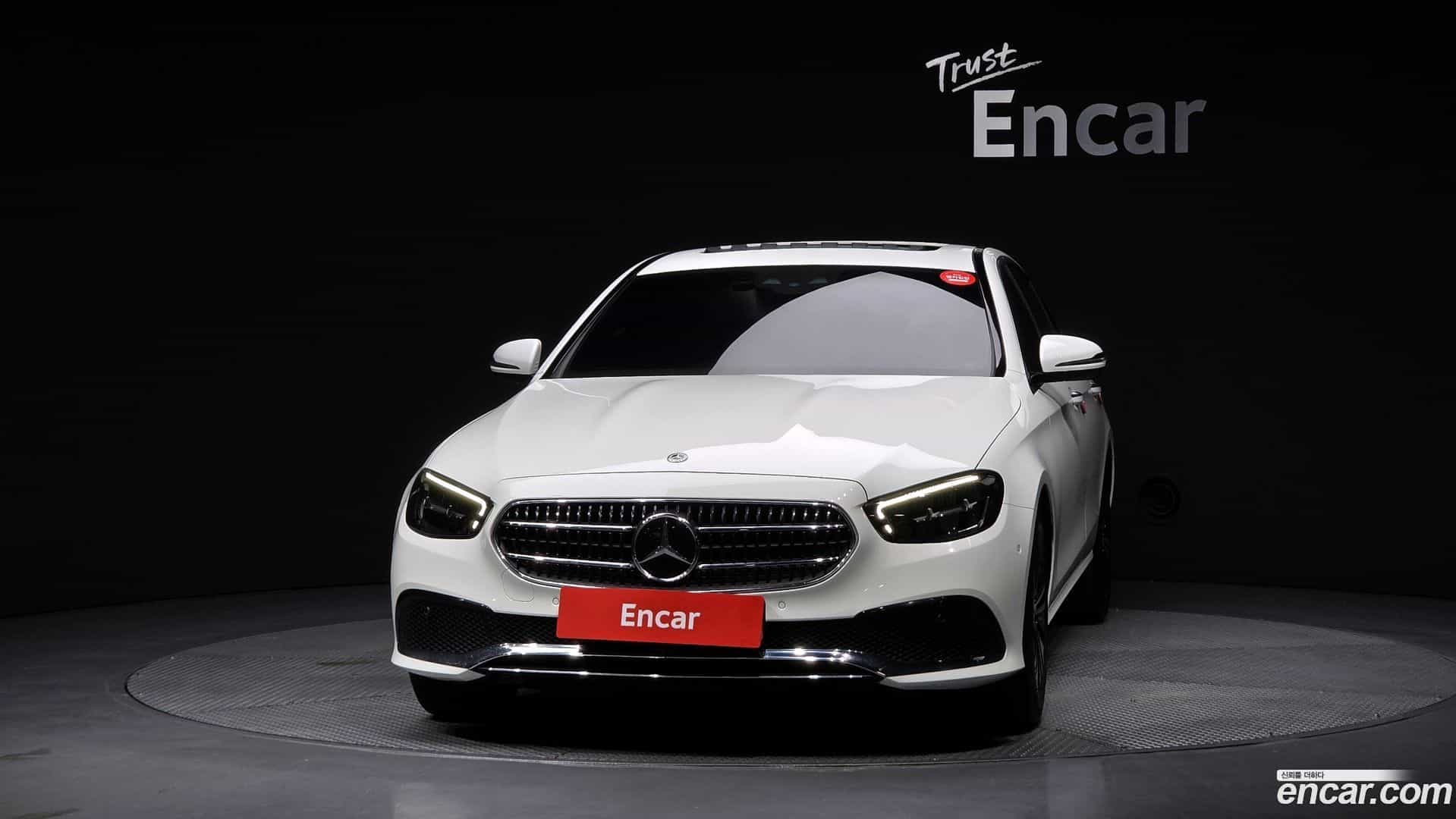 E-Class Mercedes-Benz 2020.11-OUTER-003