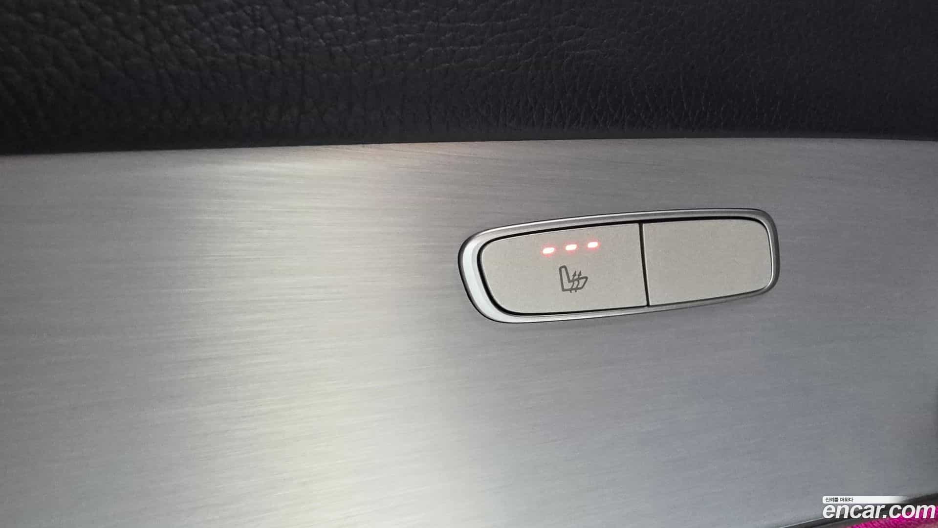 E-Class Mercedes-Benz 2020.11-OPTION-043