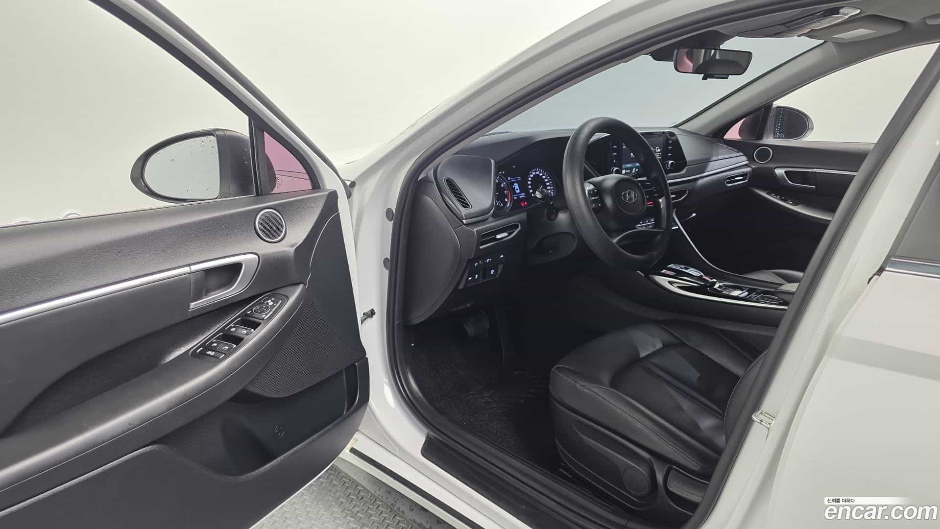Sonata Hyundai 2021.0-INNER-010
