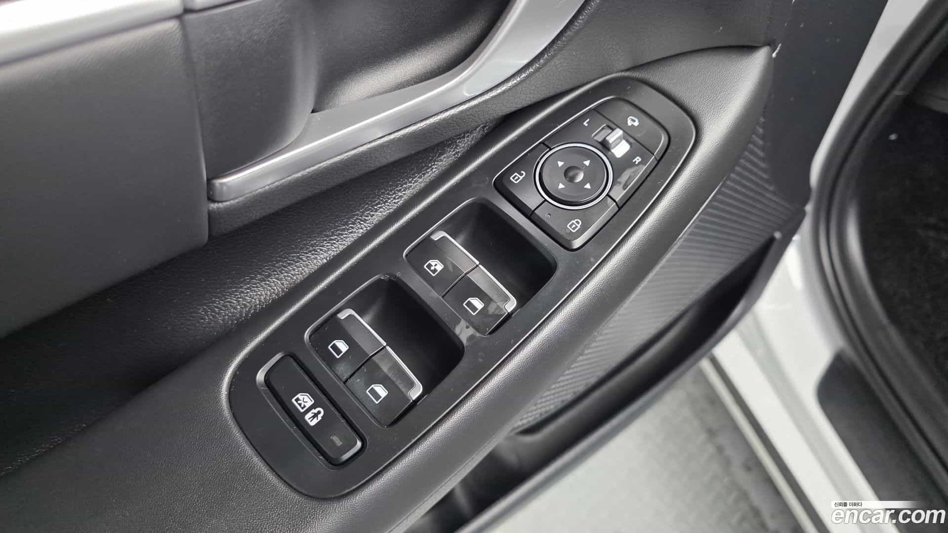 Sonata Hyundai 2021.0-OPTION-047