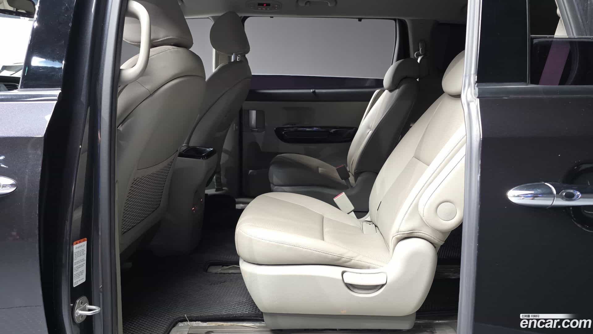 Canival Kia 2018.9-OPTION-016