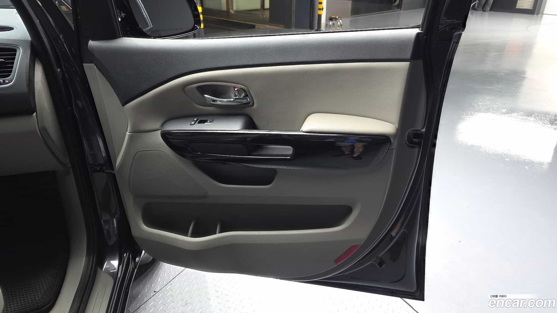 Canival Kia 2018.9-INNER-034