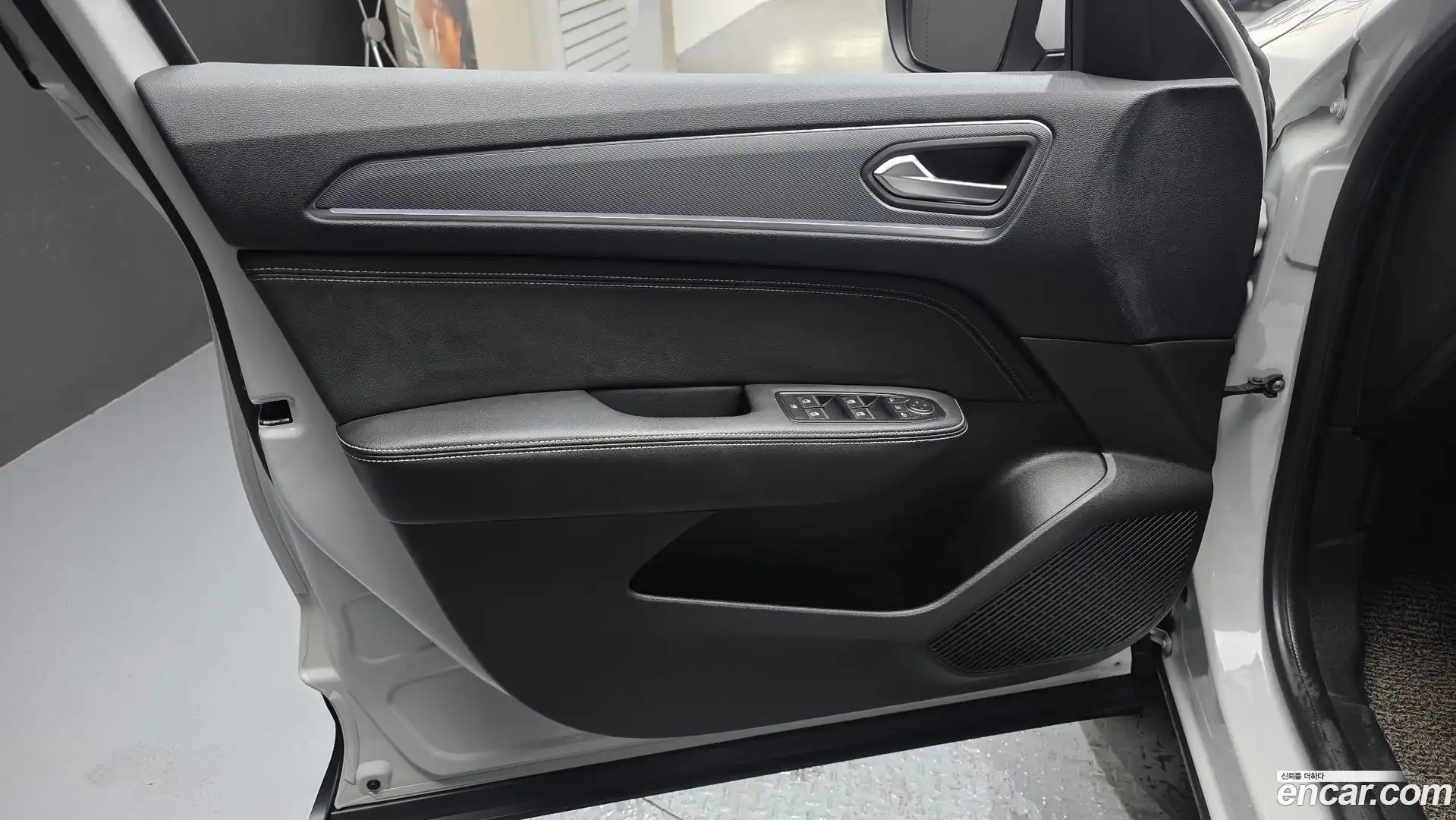 XM3 Renault Korea 2020.4-INNER-034