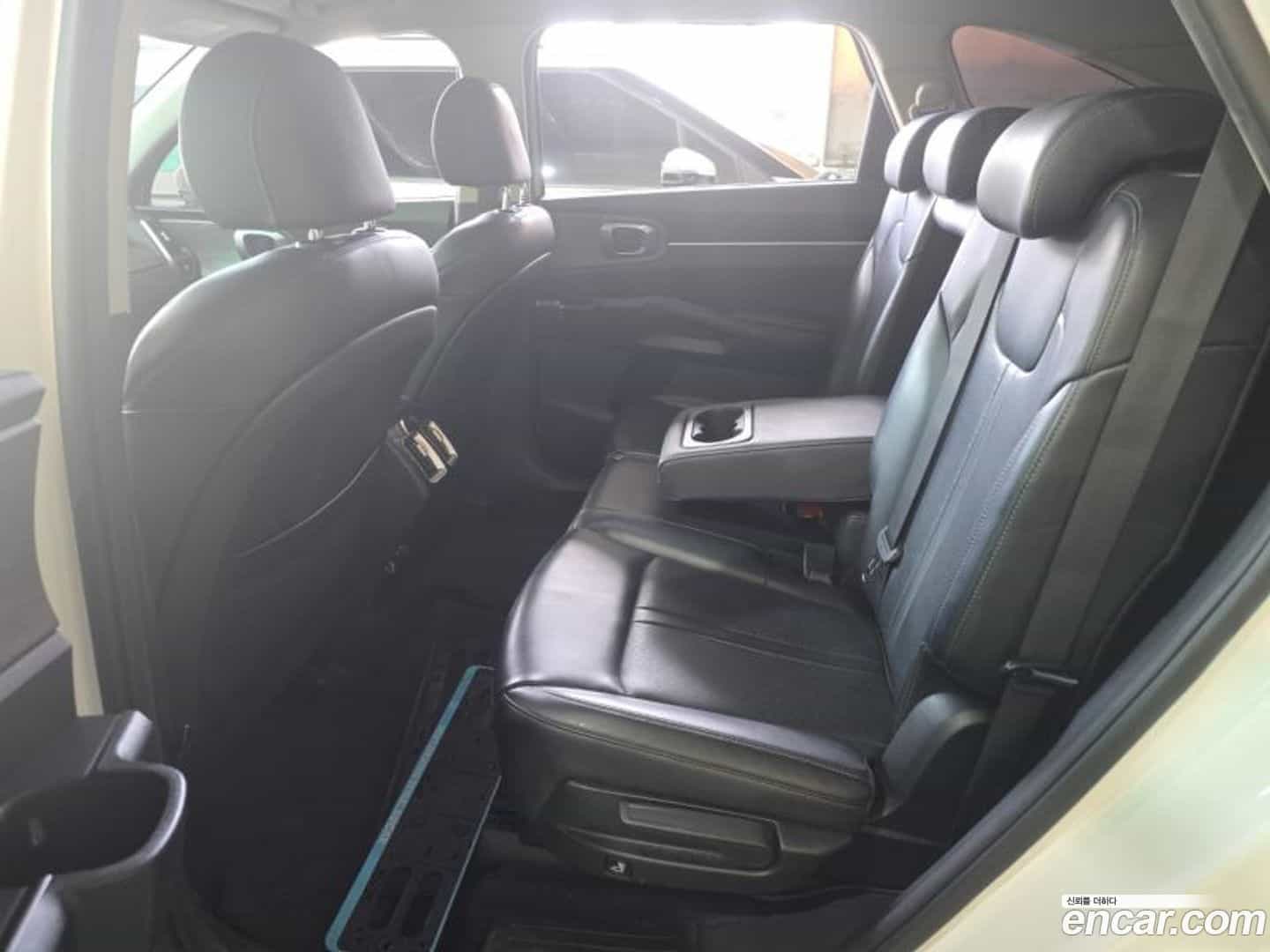 Sorento Kia 2022.7-OUTER-004