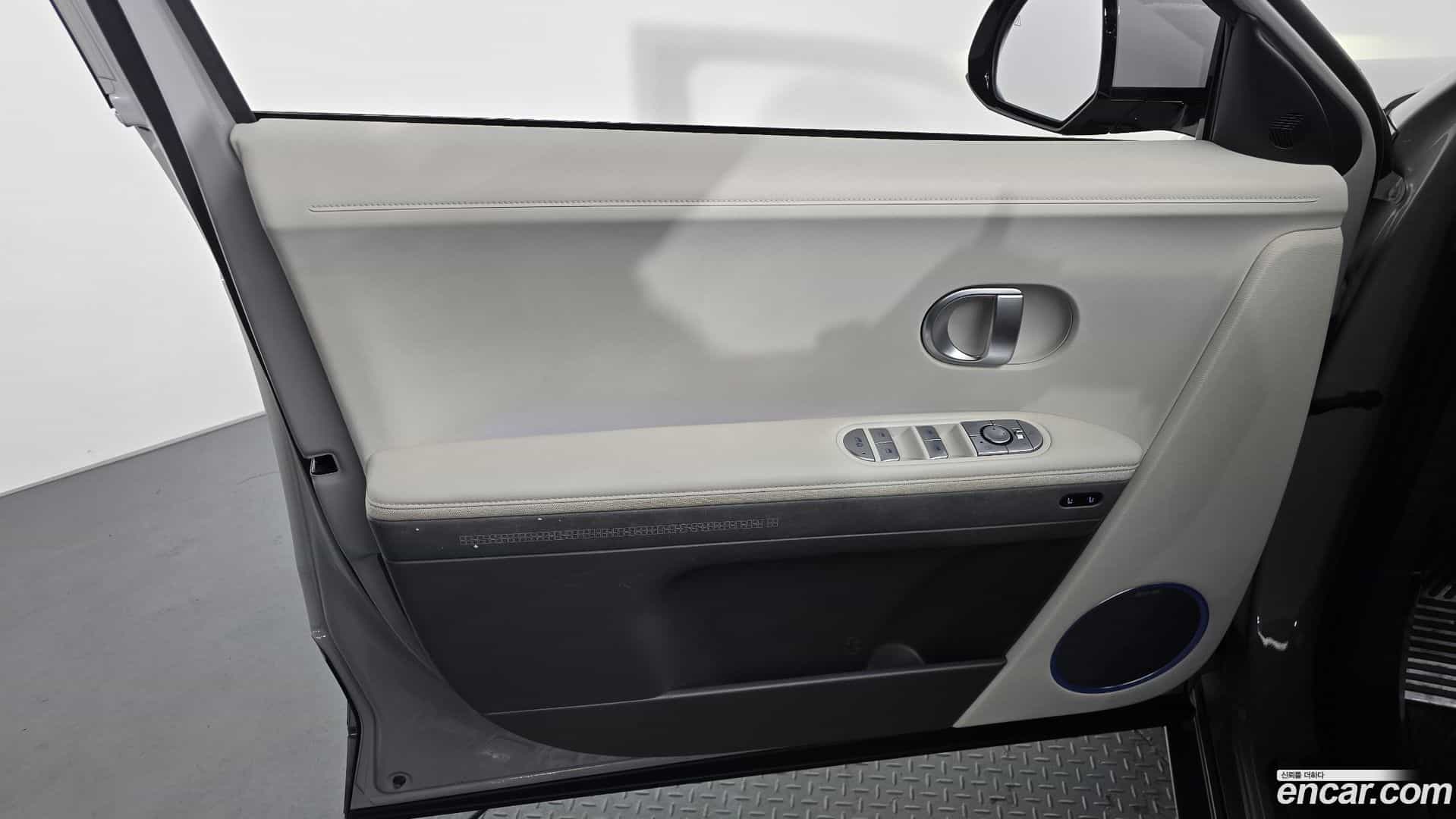 Ioniq5 Hyundai 2022.11-INNER-034
