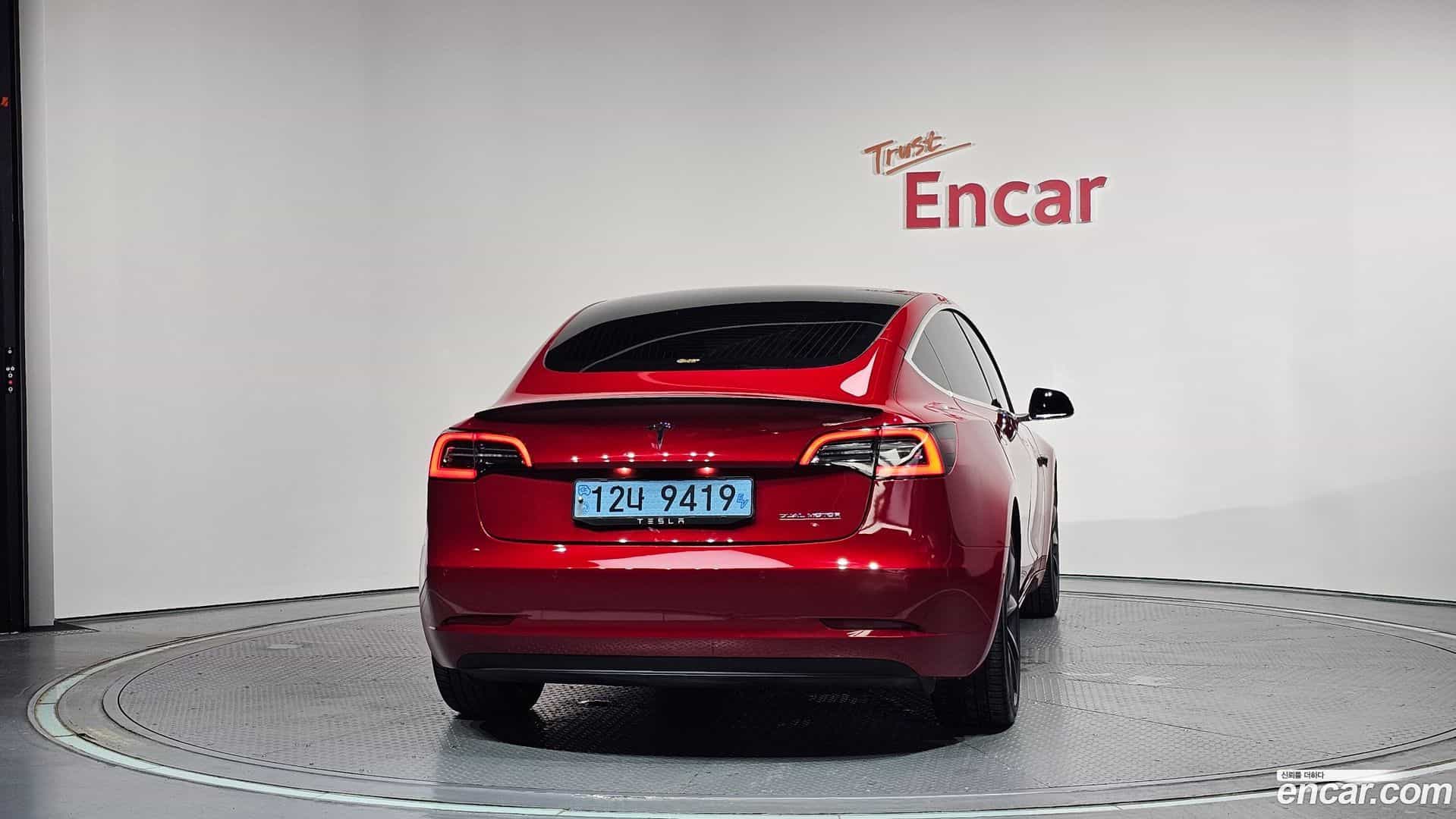 Model 3 Tesla 2020.10-OUTER-004