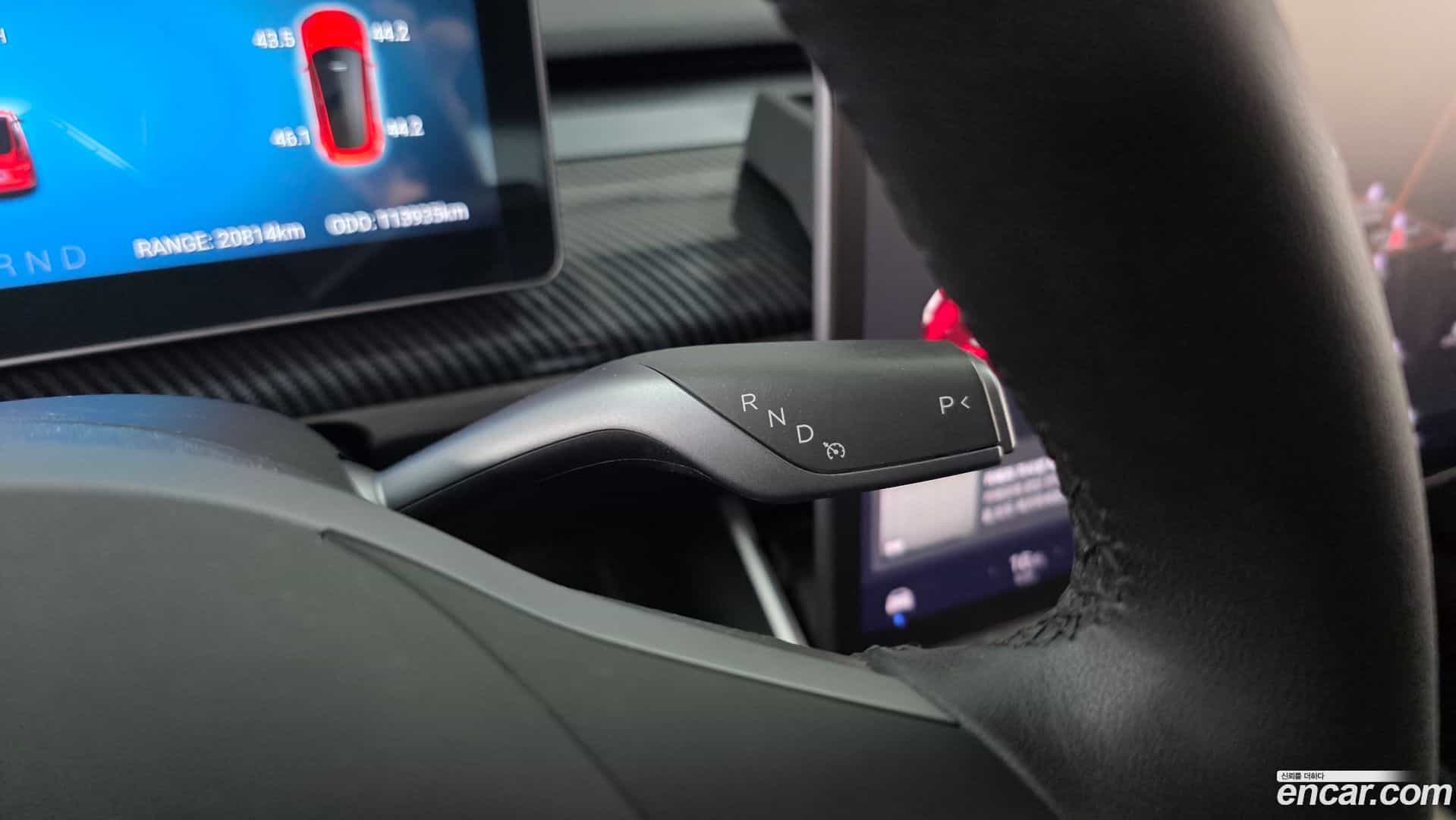 Model 3 Tesla 2020.10-INNER-009