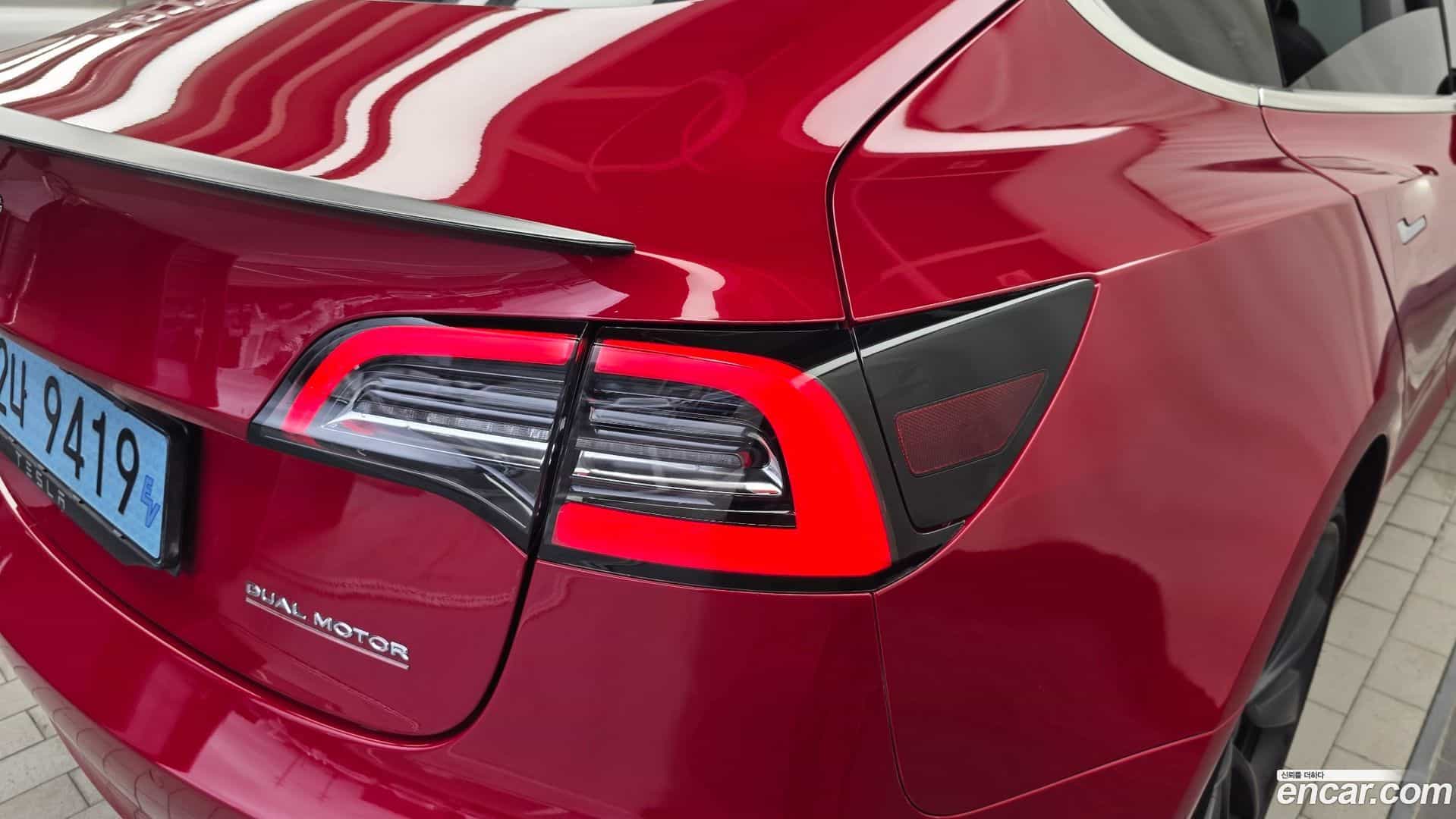 Model 3 Tesla 2020.10-OUTER-033