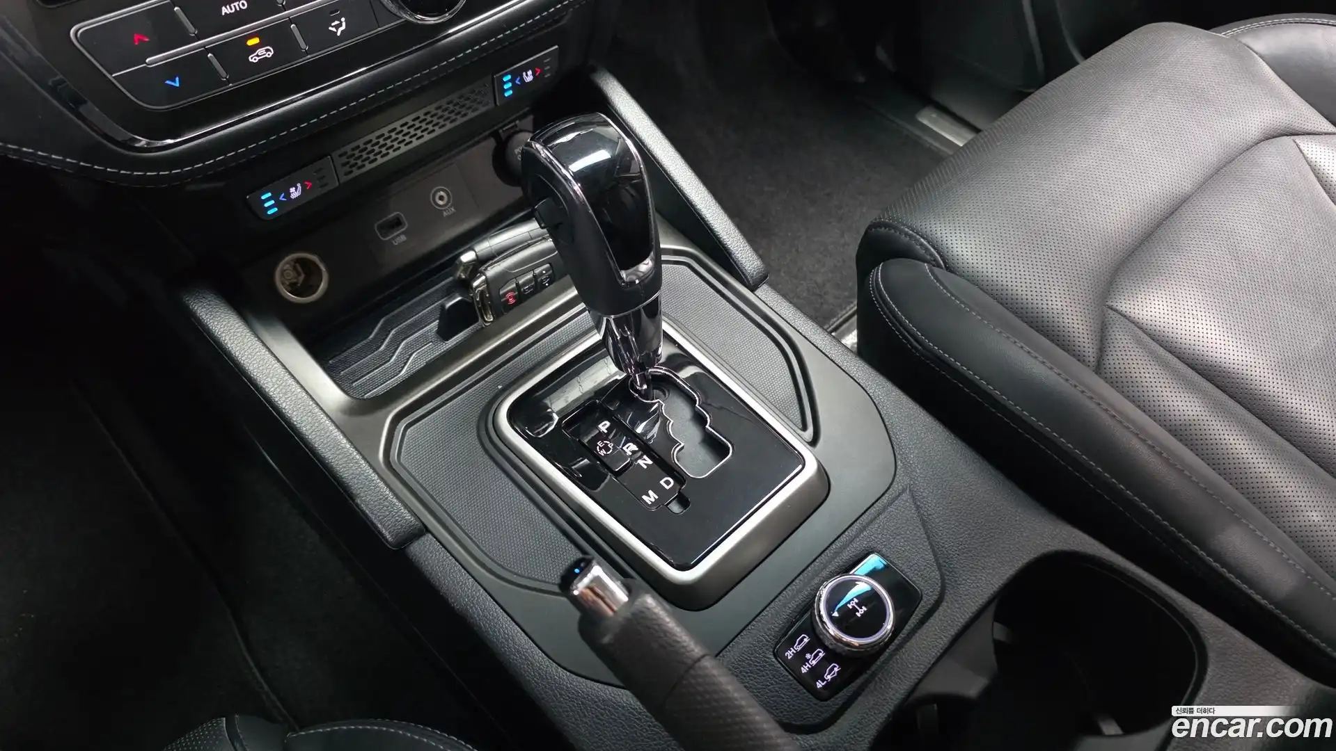 Rexton KG Mobility 2018.2-INNER-009