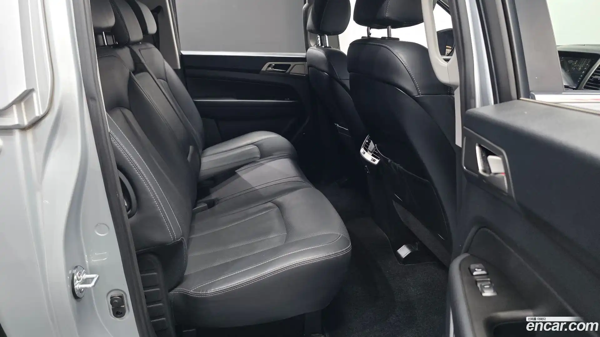 Rexton KG Mobility 2018.2-OPTION-015