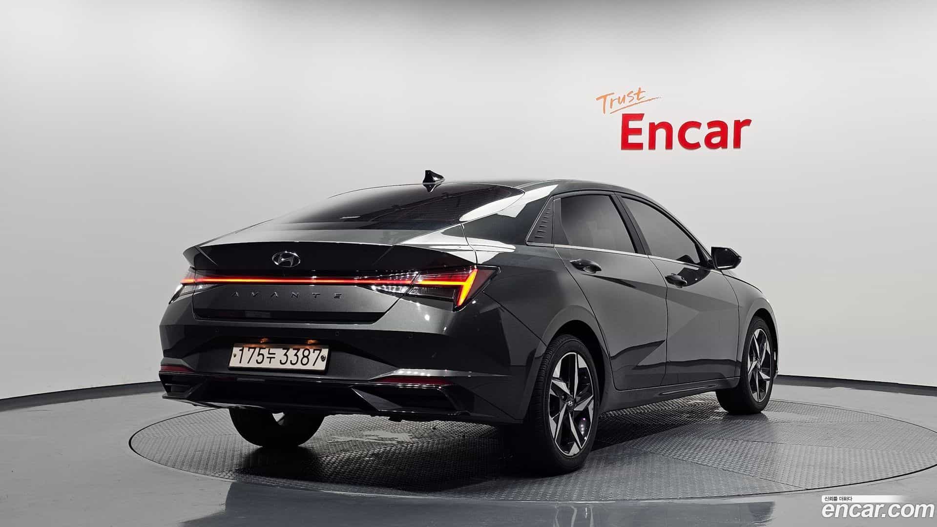 AVANTE Hyundai 2020.6-OUTER-002