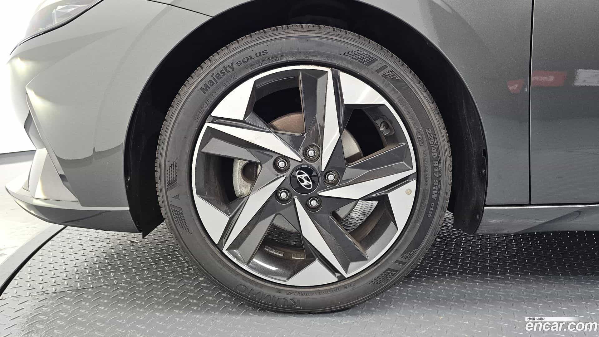 AVANTE Hyundai 2020.6-OUTER-005