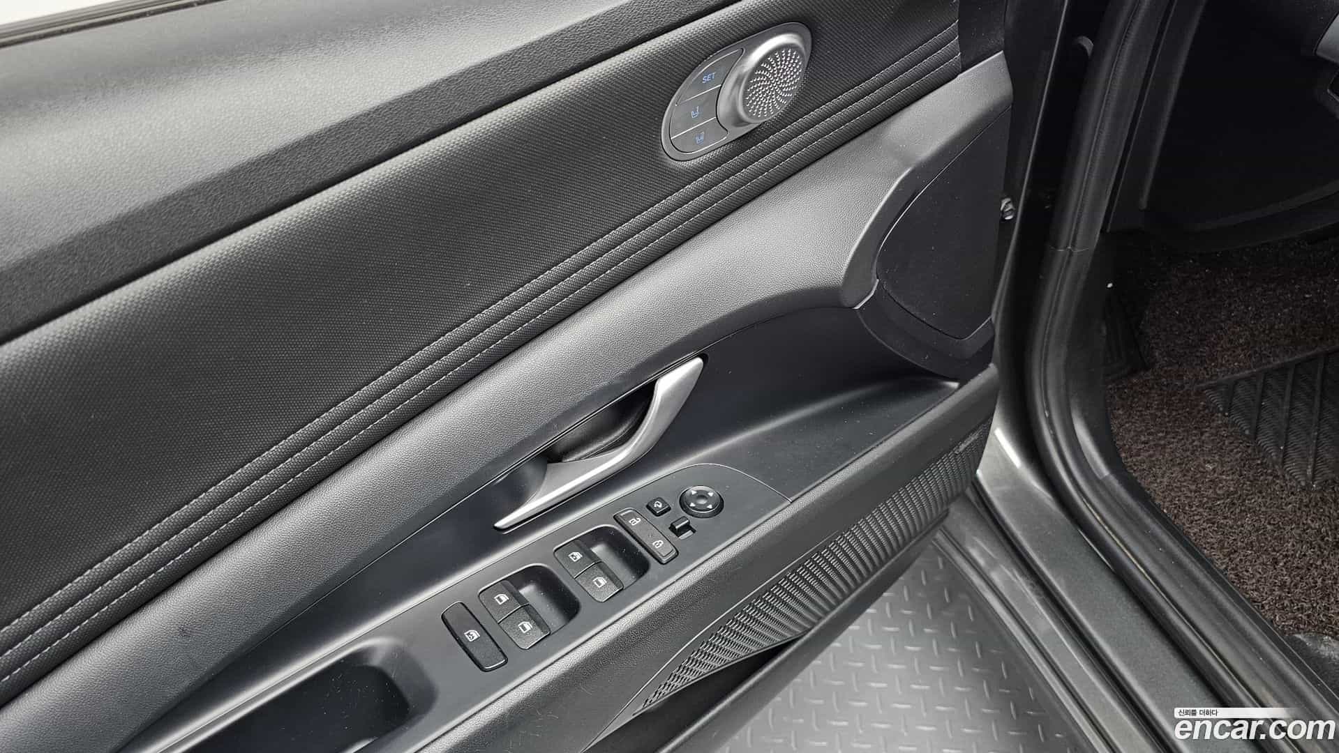AVANTE Hyundai 2020.6-OPTION-017