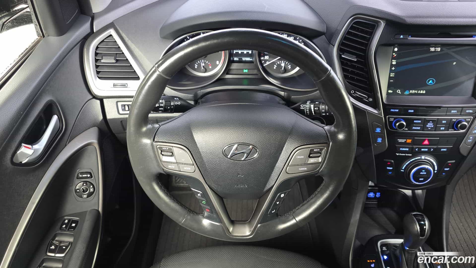 Santafe Hyundai 2015.8-OPTION-017