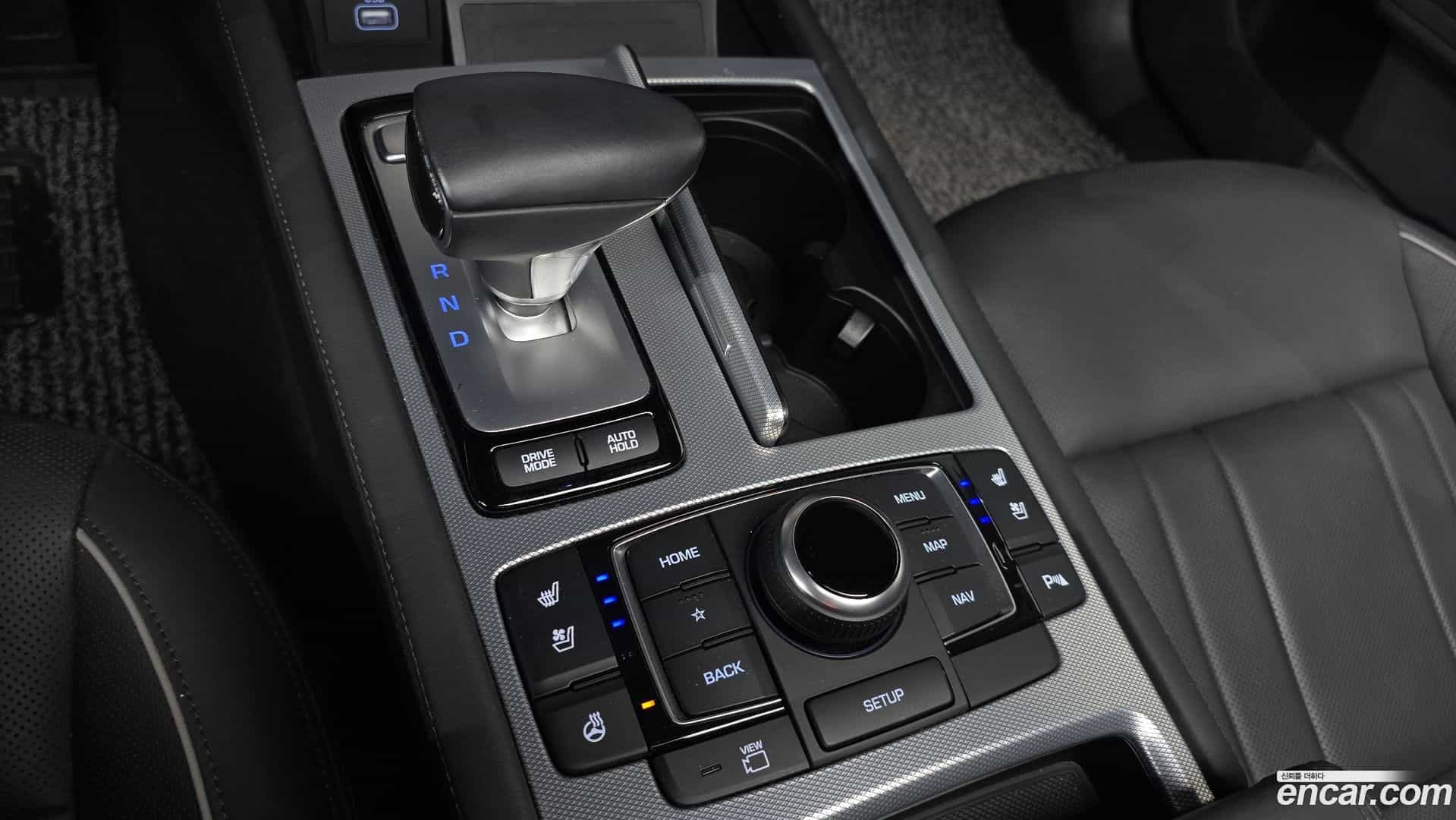 G80 Genesis 2019.4-INNER-009