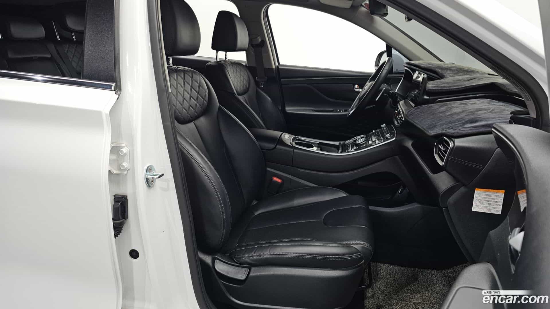 Santafe Hyundai 2021.11-INNER-036