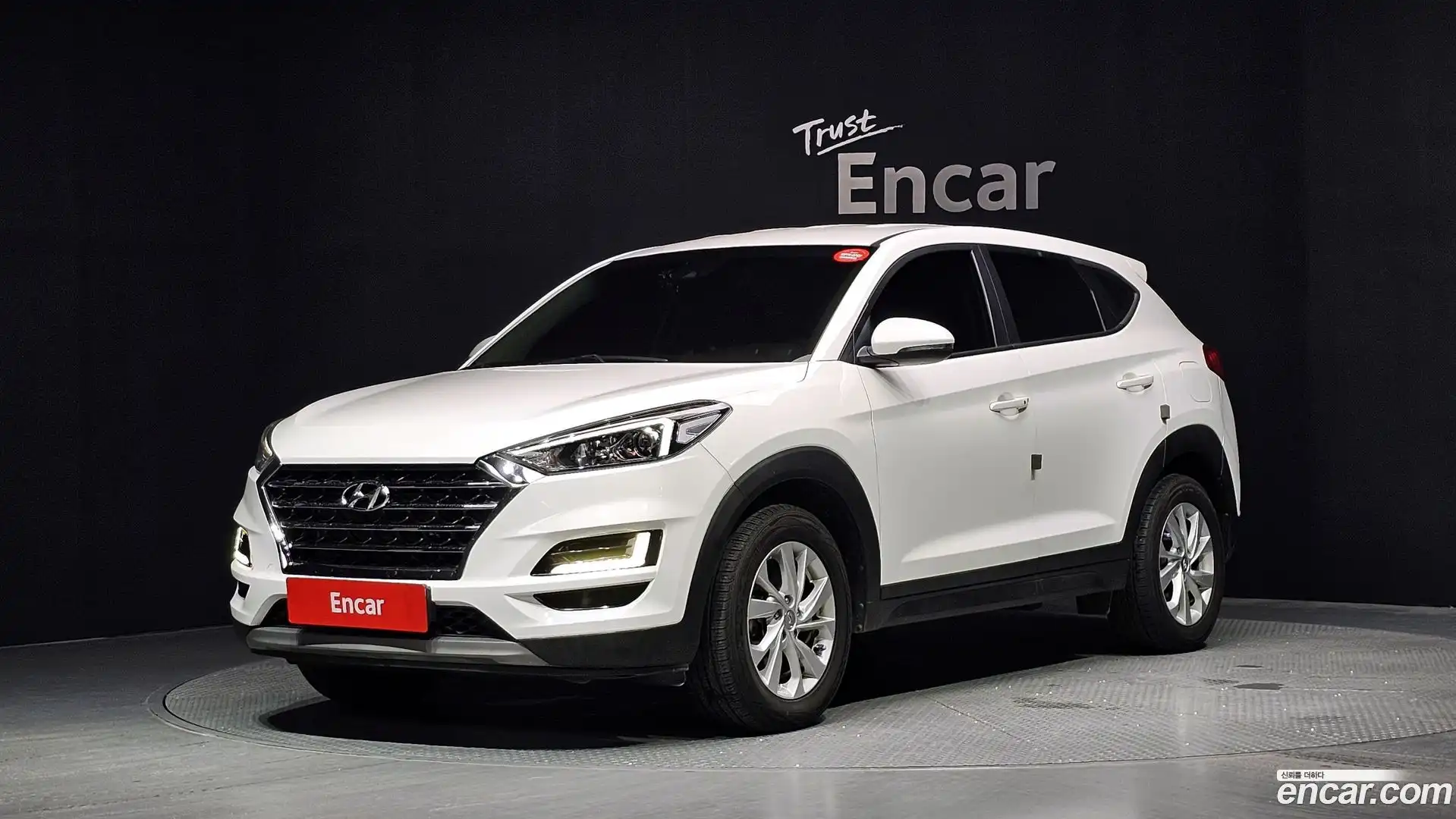 Tucson Hyundai 2019.11-OUTER-001