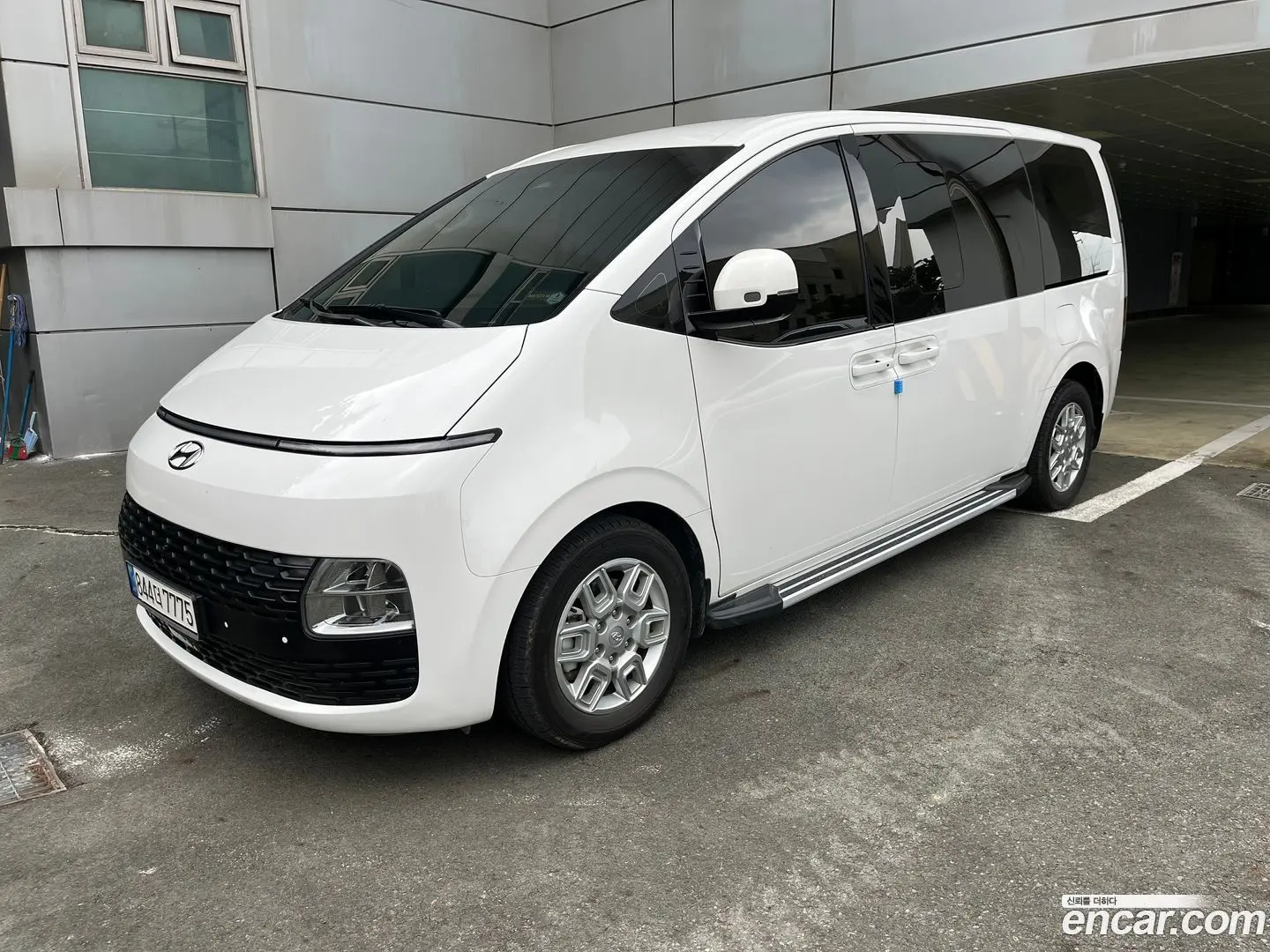 Main__Slider__Photo:Staria Hyundai 2022.4-0