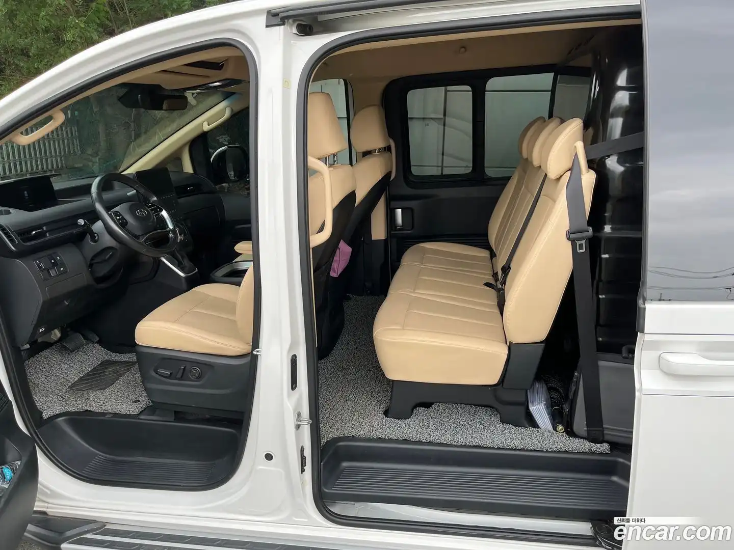 Staria Hyundai 2022.4-INNER-010