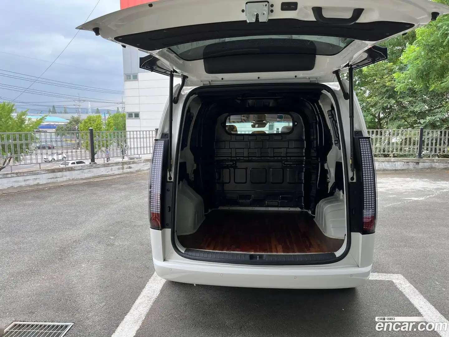 Staria Hyundai 2022.4-OPTION-017