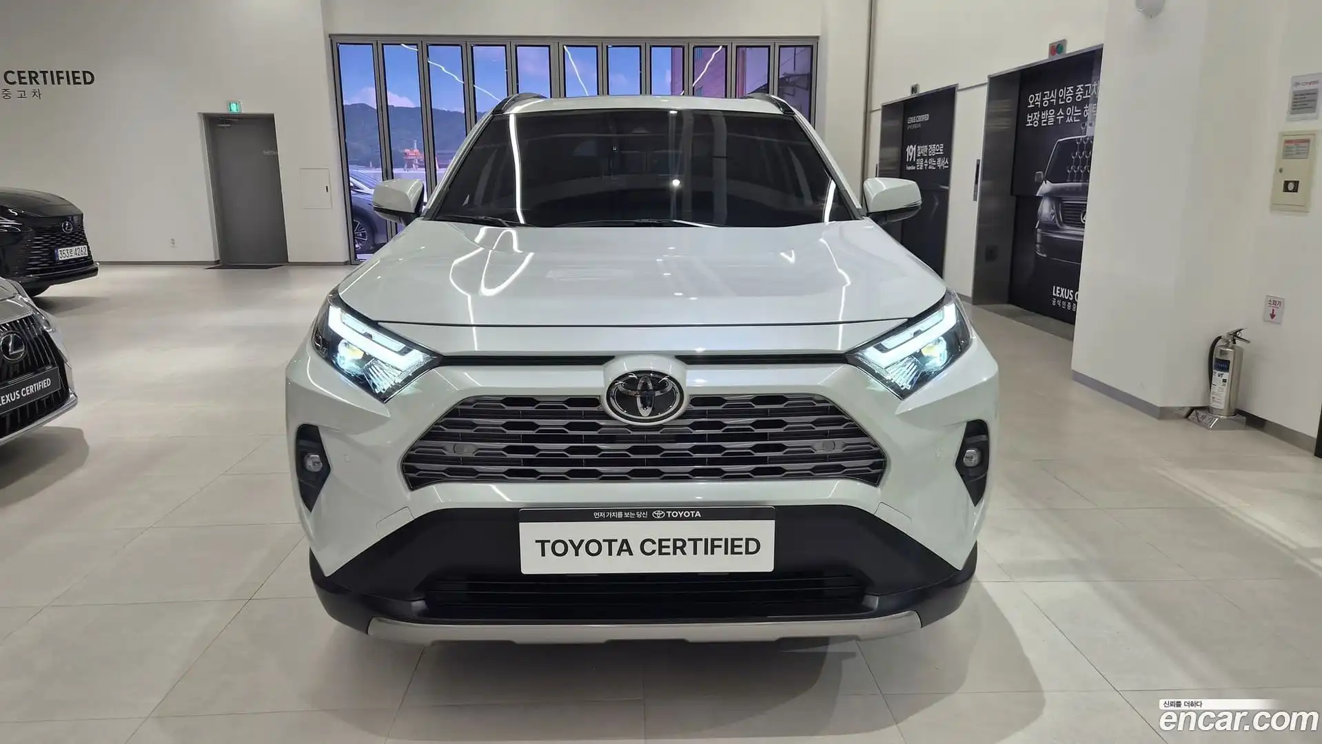 RAV4 Toyota 2025.9-OUTER-003