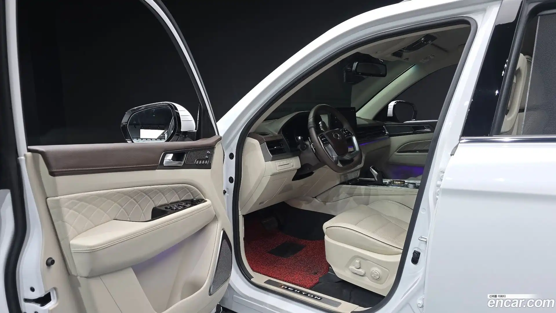 Rexton KG Mobility 2024.6-INNER-010