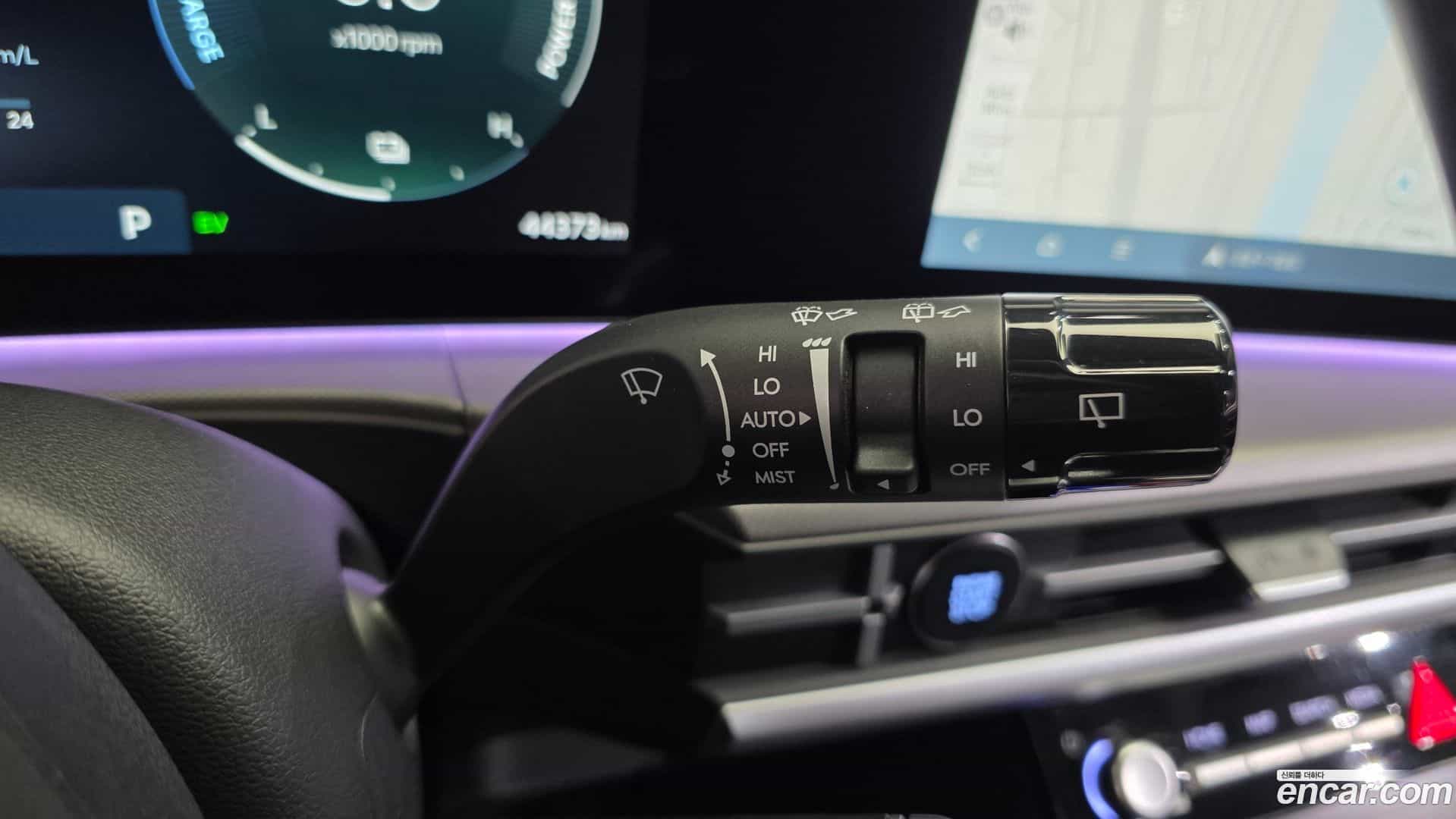 Santafe Hyundai 2023.11-OPTION-043