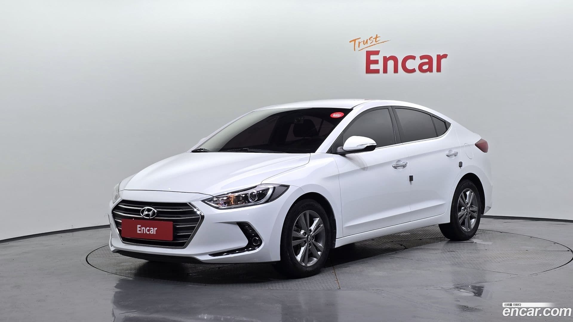 Main__Slider__Photo:AVANTE Hyundai 2017.0-0