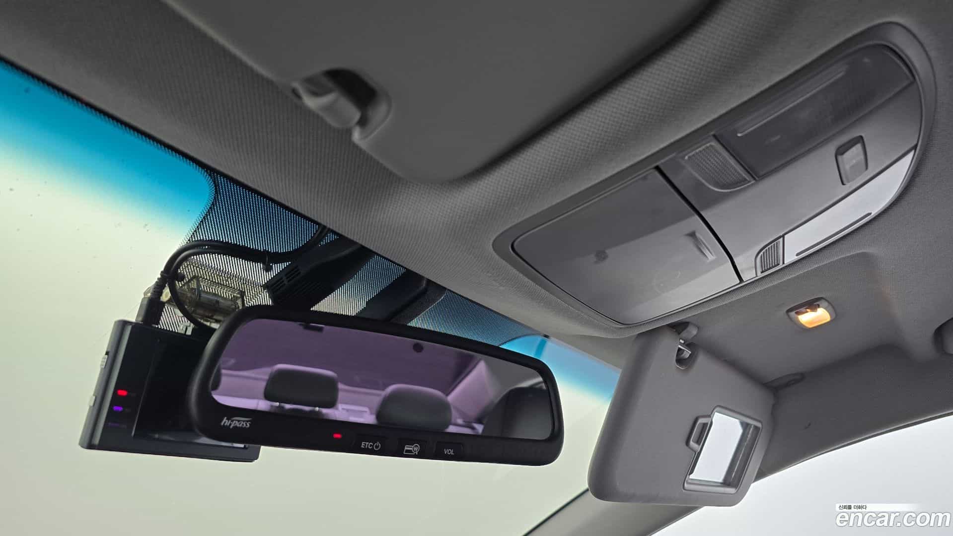 AVANTE Hyundai 2017.0-OPTION-040