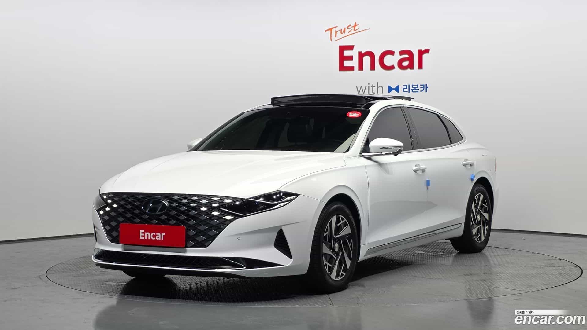 Grandeur Hyundai 2022.9-OUTER-001