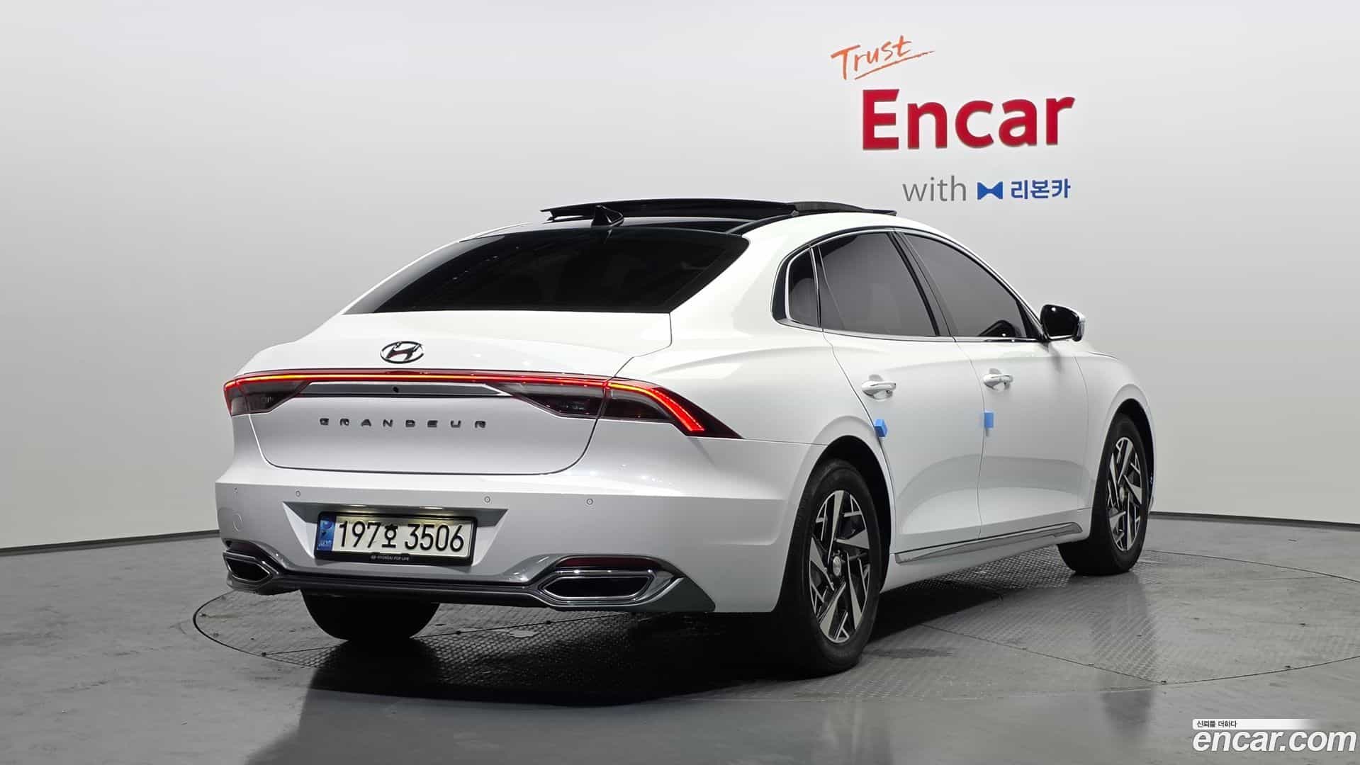 Grandeur Hyundai 2022.9-OUTER-002