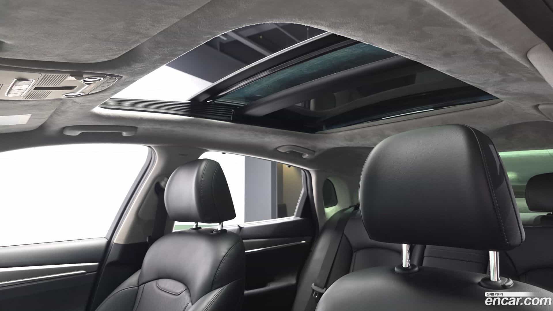 Grandeur Hyundai 2022.9-OPTION-040