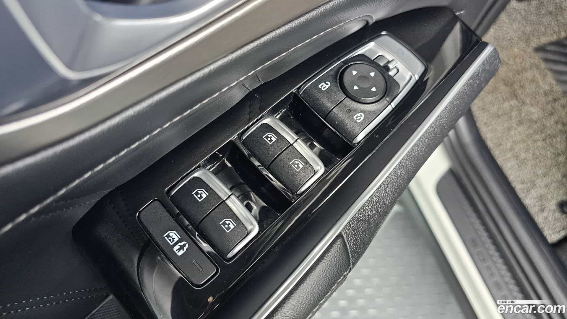 Sorento Kia 2020.6-OPTION-041