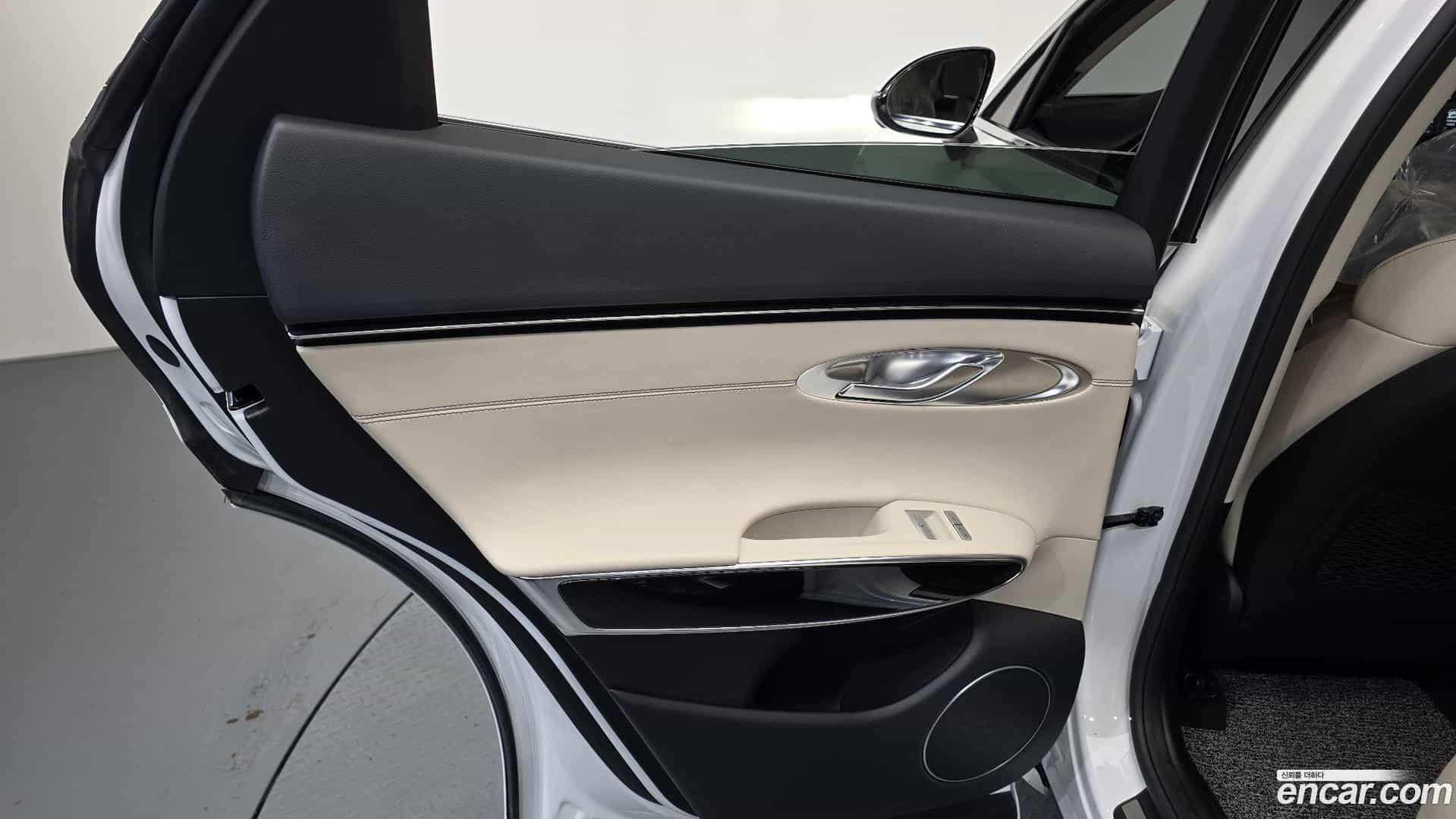 GV70 Genesis 2023.11-INNER-035