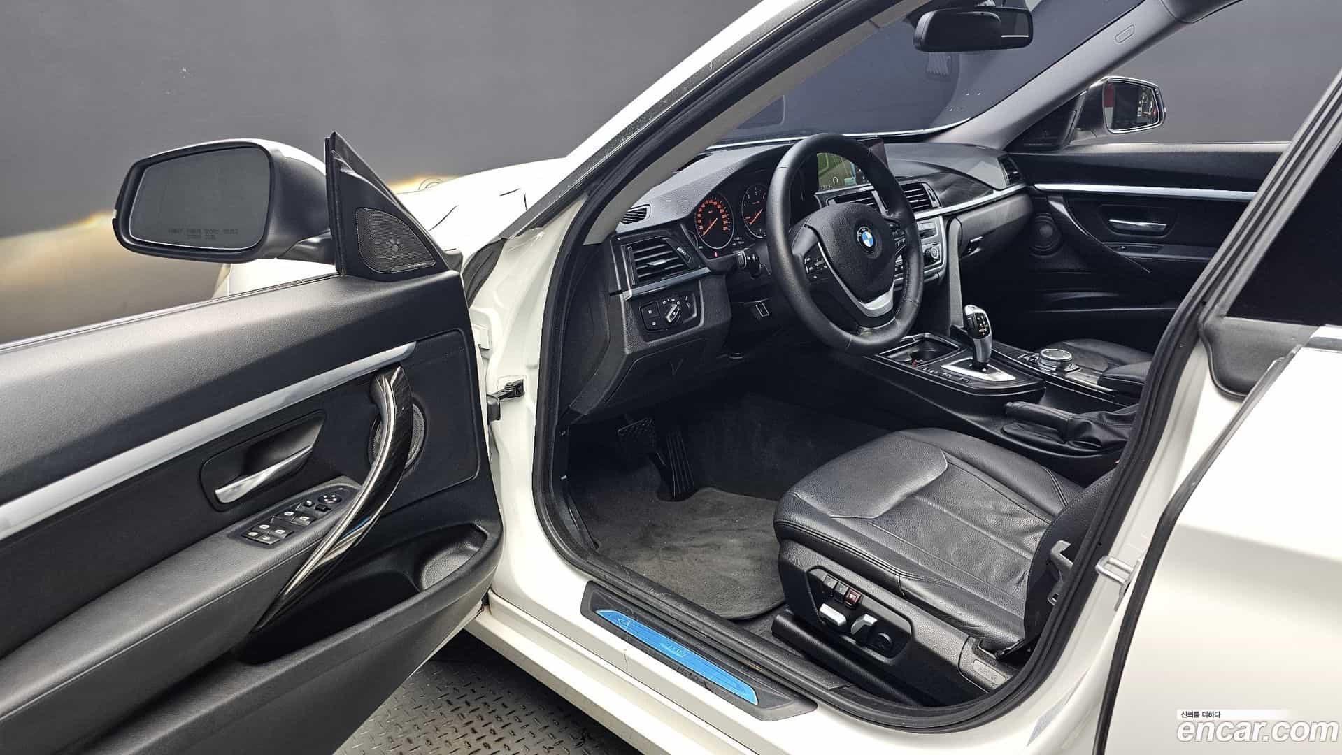 Gran Turismo BMW 2016.1-INNER-010
